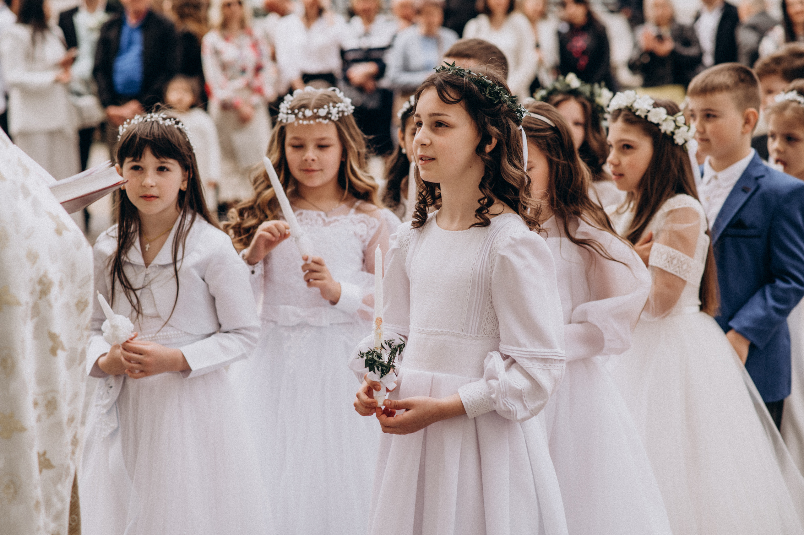 Фотосесія Першого Причастя Тернопіль, зйомка Причастя Тернопіль, Таїнство Першого Причастя Тернопіль, Катедра Причастя Тернопіль. Сімейний, дитячий та індивідуальний фотограф в м. Тернопіль, м. Львів