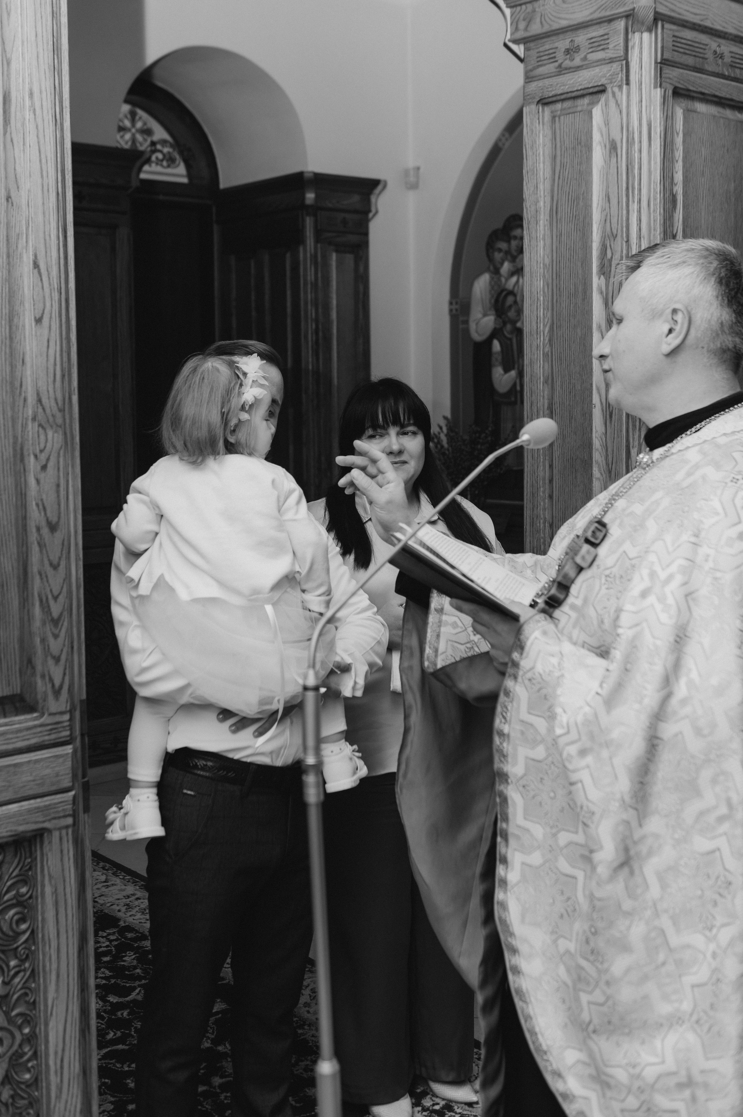 Фотосесія Хрещення Тернопіль, зйомка Хрестин Тернопіль, фотограф на хрестини Тернопіль, хрещення Львів. Сімейний, дитячий та індивідуальний фотограф в м. Тернопіль, м. Львів