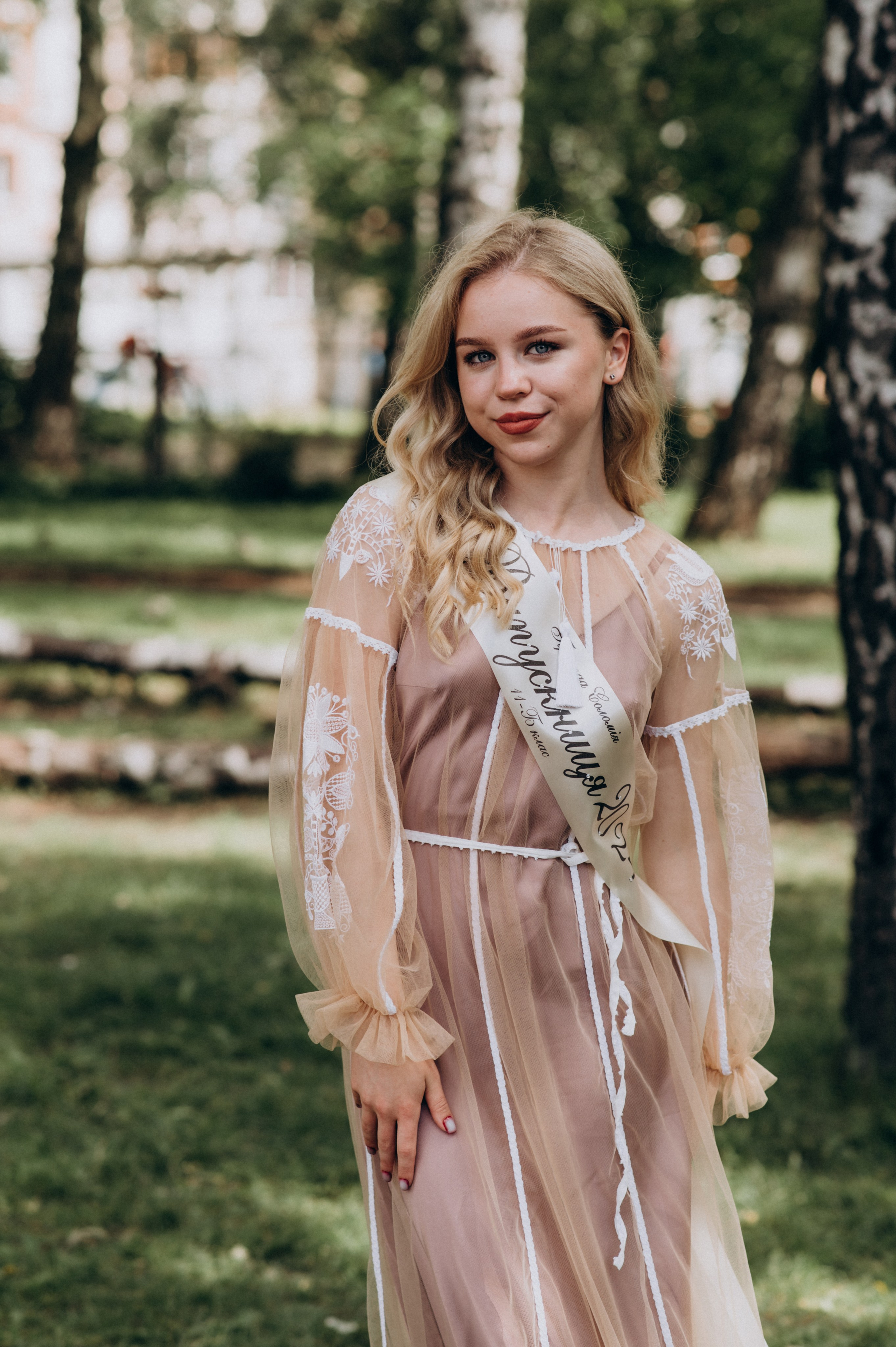 Фотосесія останнього дзвоника, фотосесія випускників Тернопіль, випускний 2024. Сімейний, дитячий та індивідуальний фотограф в м. Тернопіль, м. Львів