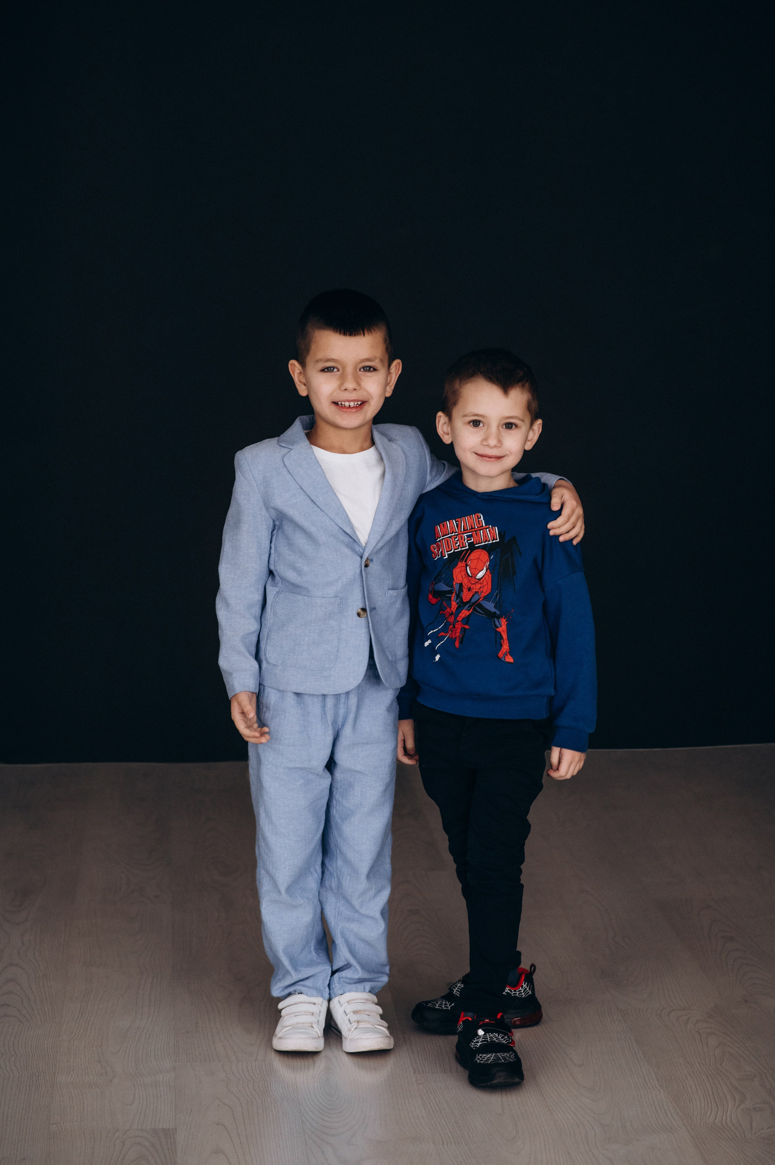 Фотосесія групи дитячого садочку, фотосесія на віньєтки, зйомка дітей в студії. Сімейний, дитячий та індивідуальний фотограф в м. Тернопіль, м. Львів