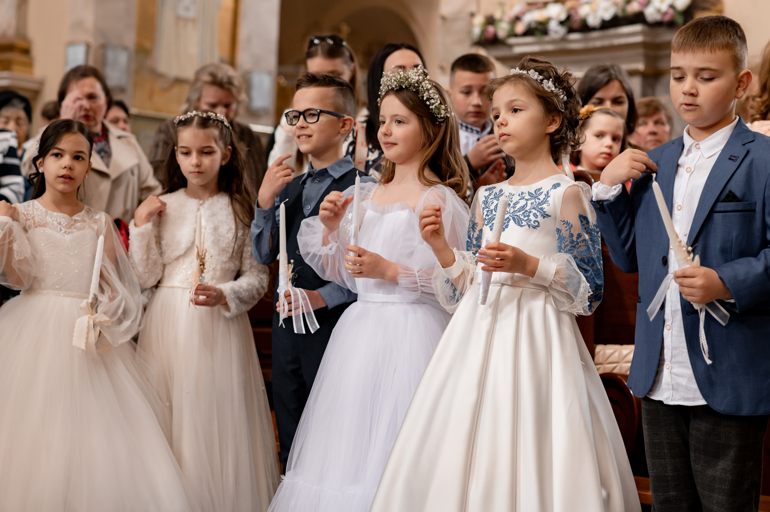 Фотосесія Першого Причастя Тернопіль, зйомка Причастя Тернопіль, Таїнство Першого Причастя Тернопіль, Катедра Причастя Тернопіль. Сімейний, дитячий та індивідуальний фотограф в м. Тернопіль, м. Львів