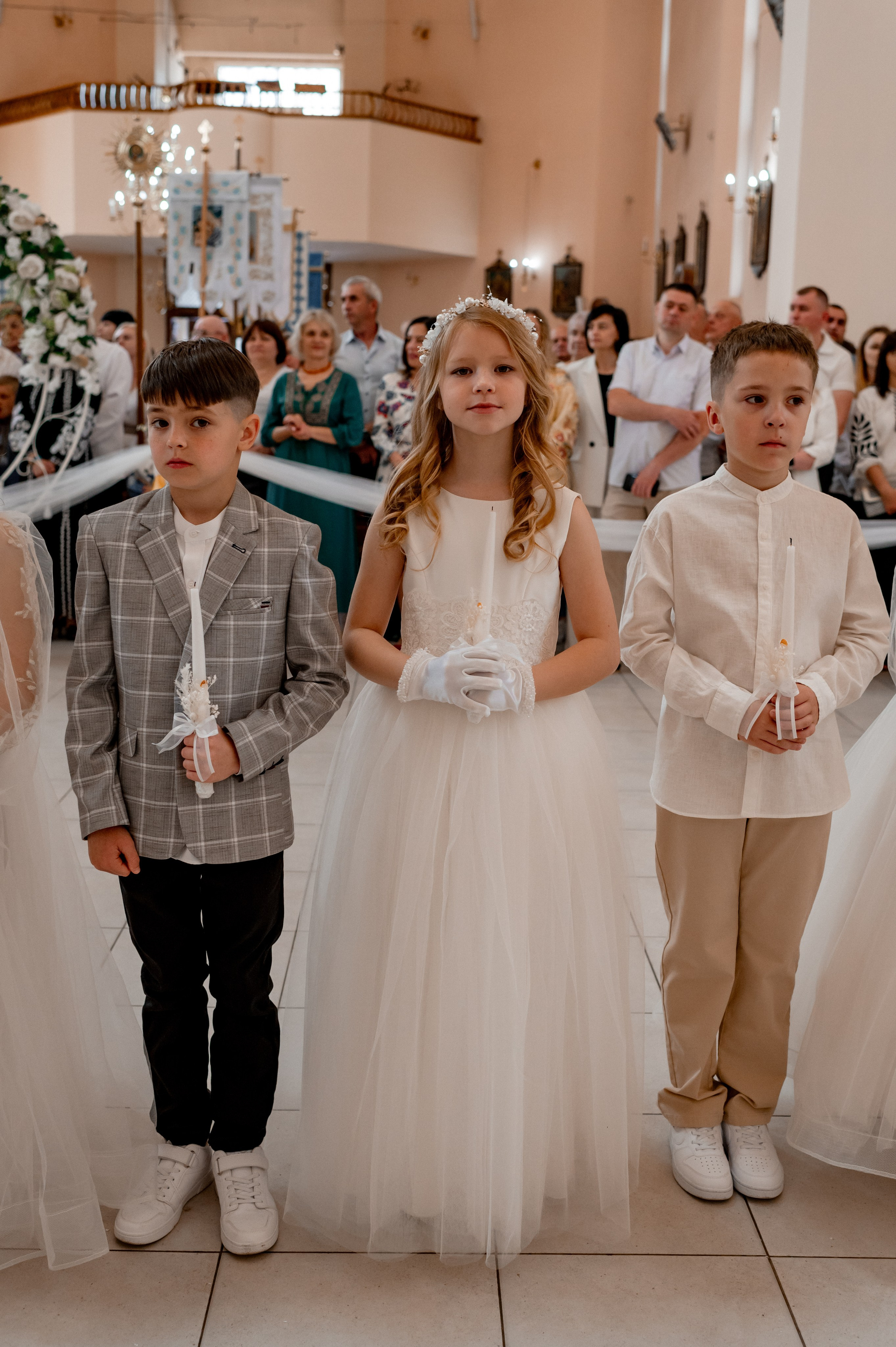 Фотосесія Першого Причастя Тернопіль, зйомка Причастя Тернопіль, Таїнство Першого Причастя Тернопіль, Катедра Причастя Тернопіль. Сімейний, дитячий та індивідуальний фотограф в м. Тернопіль, м. Львів