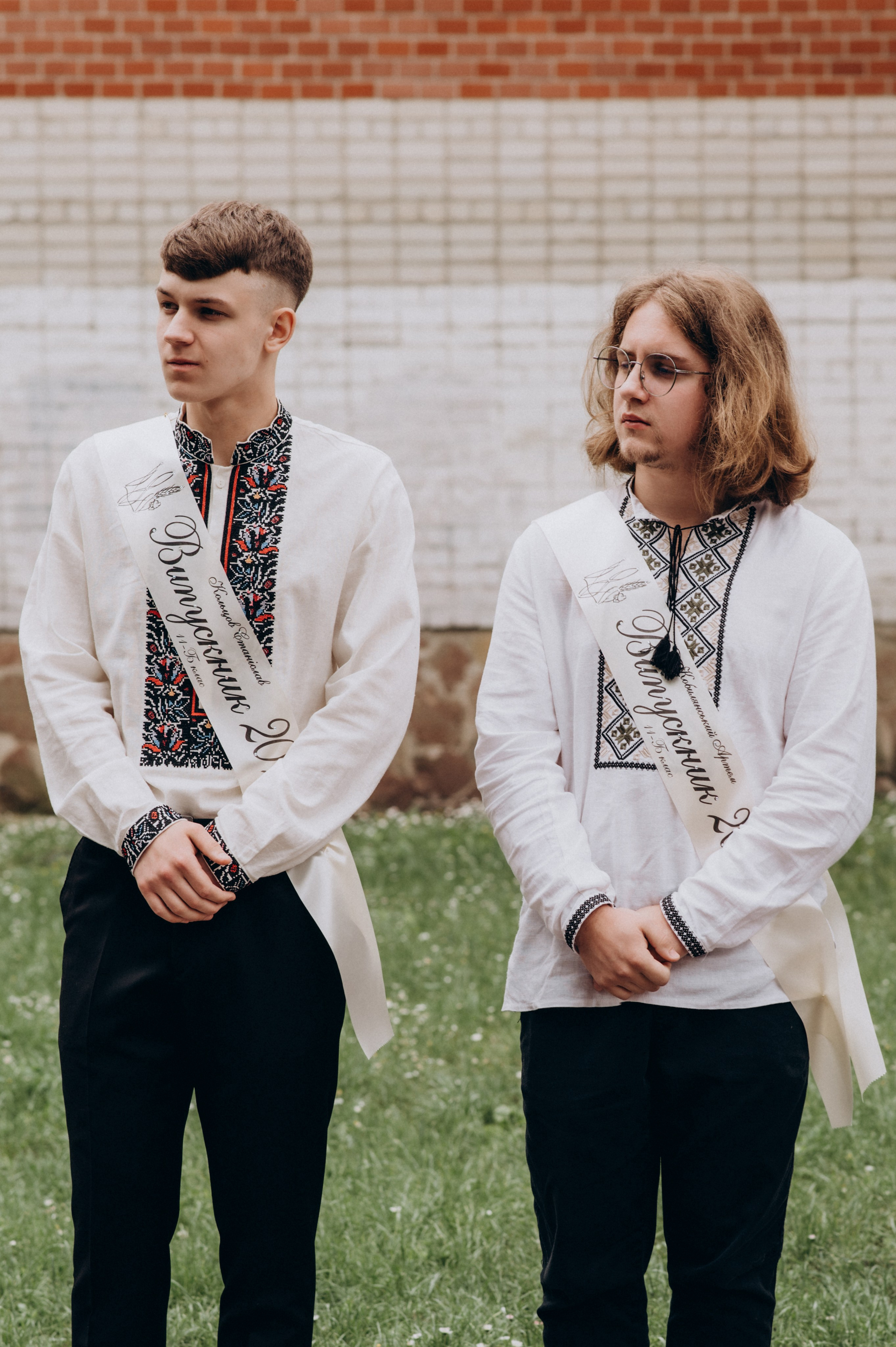 Фотосесія останнього дзвоника, фотосесія випускників Тернопіль, випускний 2024. Сімейний, дитячий та індивідуальний фотограф в м. Тернопіль, м. Львів