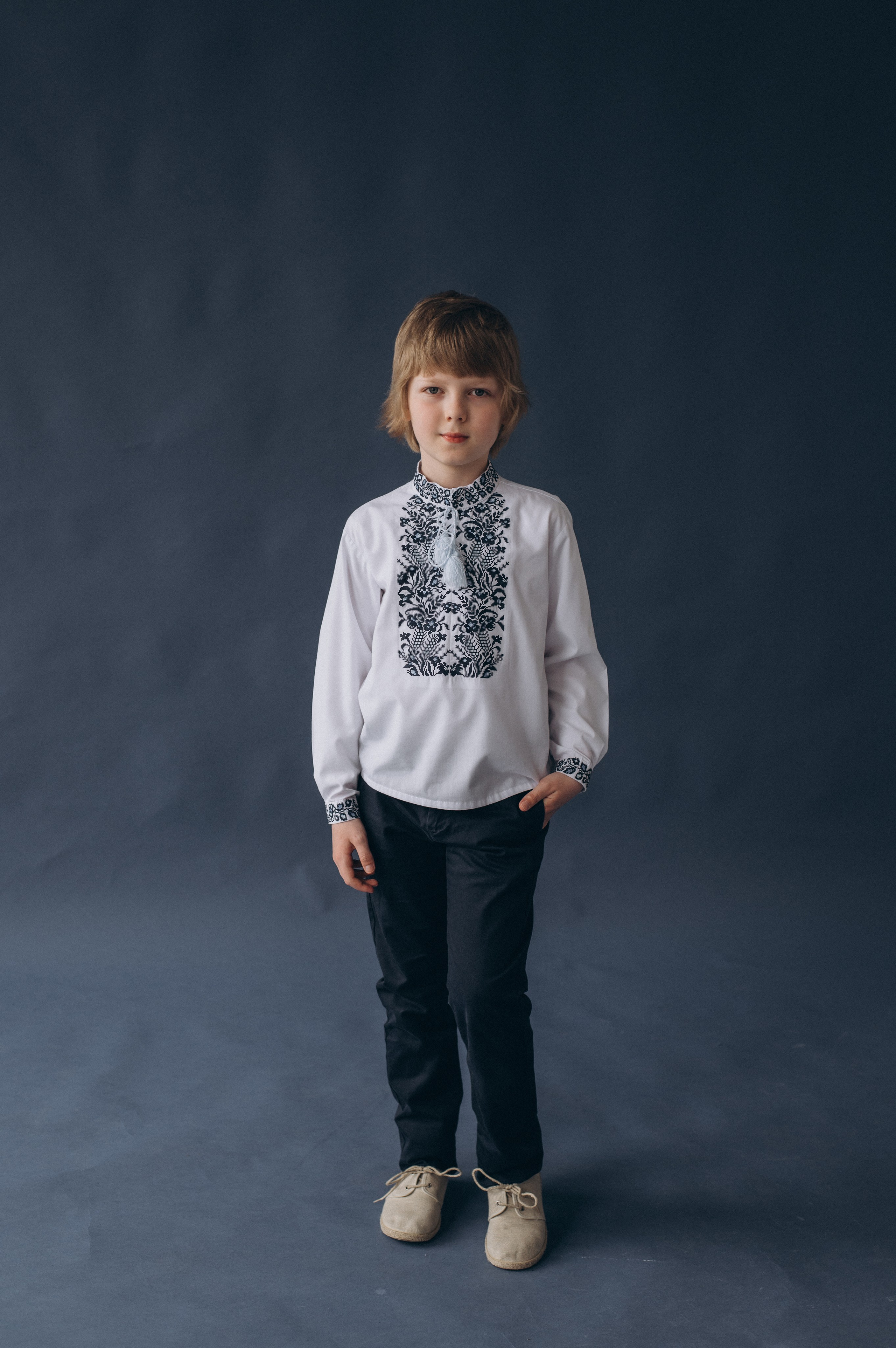 Шкільна фотосесія на віньєтки Тернопіль, фотосесія випускників Тернопіль, зйомка на віньєтки, шкільні фотоальбоми Тернопіль. Сімейний, дитячий та індивідуальний фотограф в м. Тернопіль, м. Львів