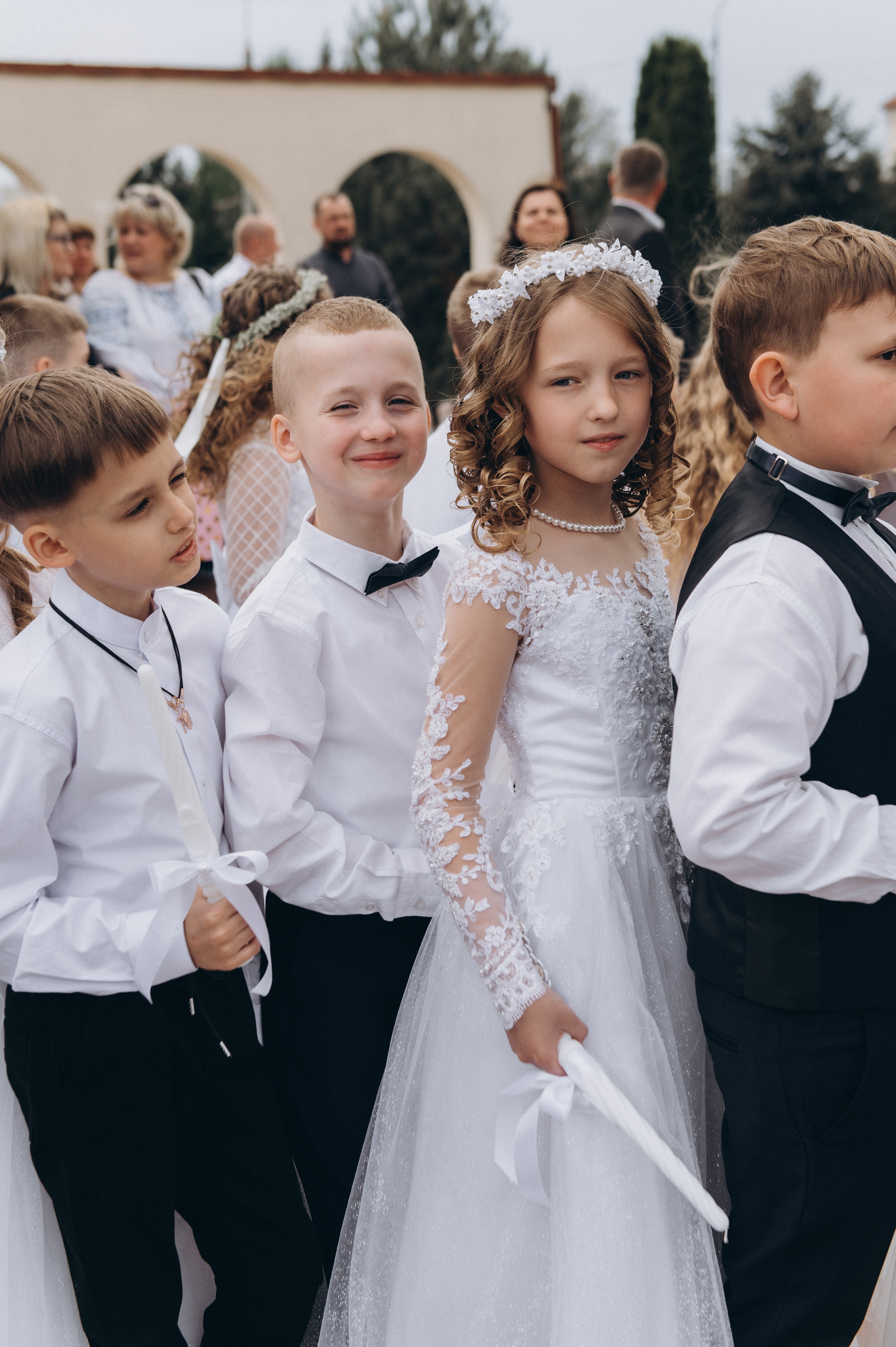 Фотосесія Причастя Тернопіль, зйомка Причастя, фотограф на Причастя Тернопіль, Причастя Львів, церква Петра і Павла. Сімейний, дитячий та індивідуальний фотограф в м. Тернопіль, м. Львів