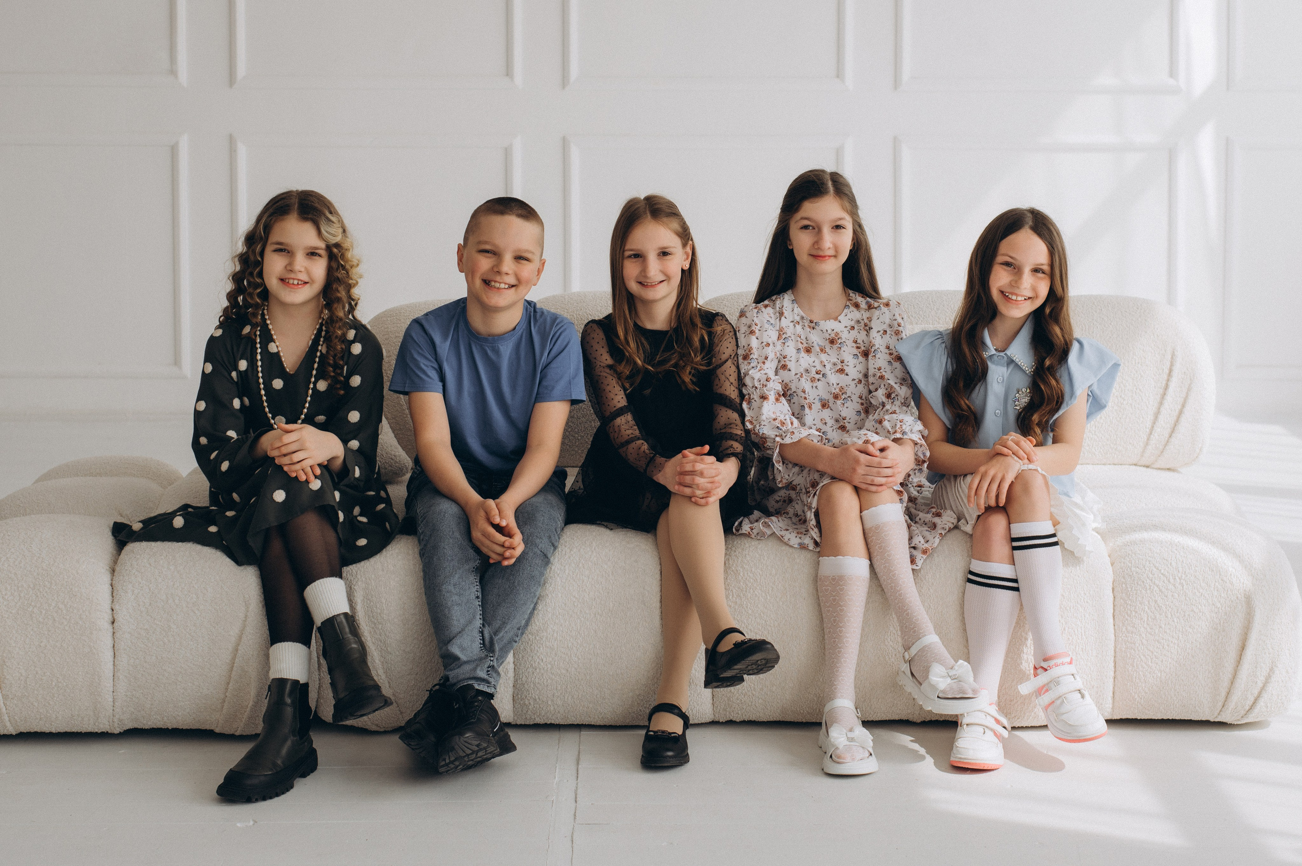 Шкільна фотосесія на віньєтки Тернопіль, шкільні альбоми, фотосесія випускників Тернопіль, випускний альбом, фотограф випускний Тернопіль. Сімейний, дитячий та індивідуальний фотограф в м. Тернопіль, м. Львів