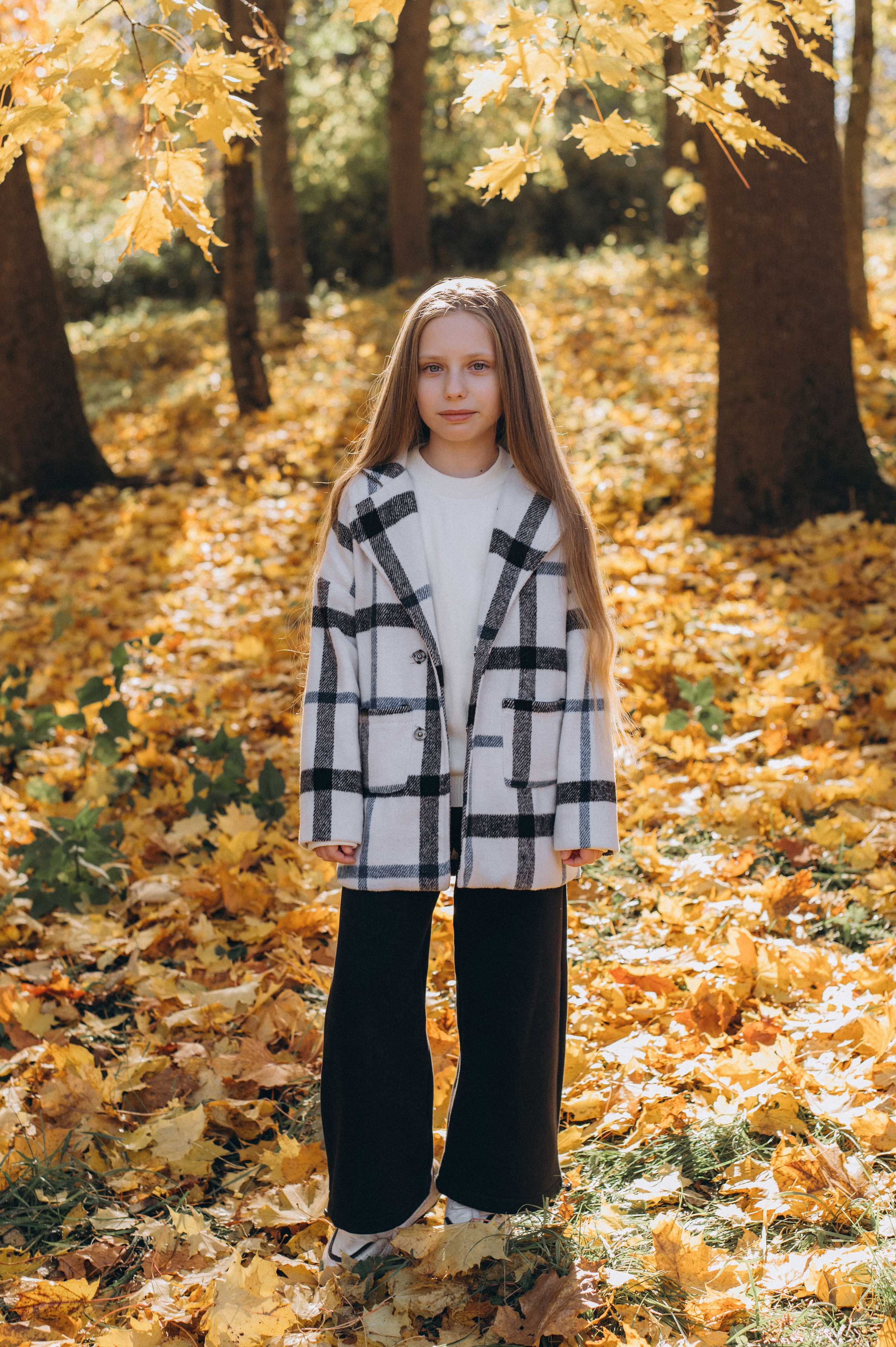 Осіння фотосесія 4 класу на віньєтки, випускні фотоальбоми Тернопіль, фотосесія випускників Тернопіль, шкільний випускний альбом Тернопіль. Сімейний, дитячий та індивідуальний фотограф в м. Тернопіль, м. Львів
