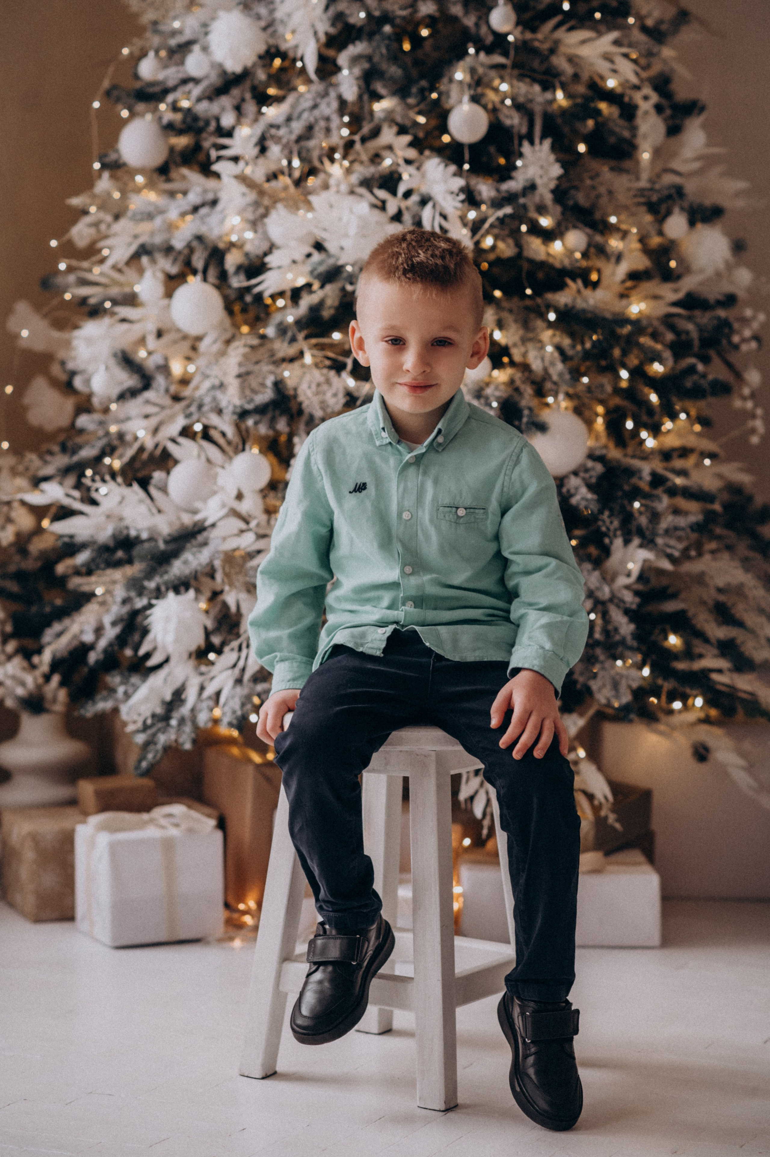 Фотосесія групи дитячого садочку, фотосесія на віньєтки, зйомка дітей в студії. Сімейний, дитячий та індивідуальний фотограф в м. Тернопіль, м. Львів