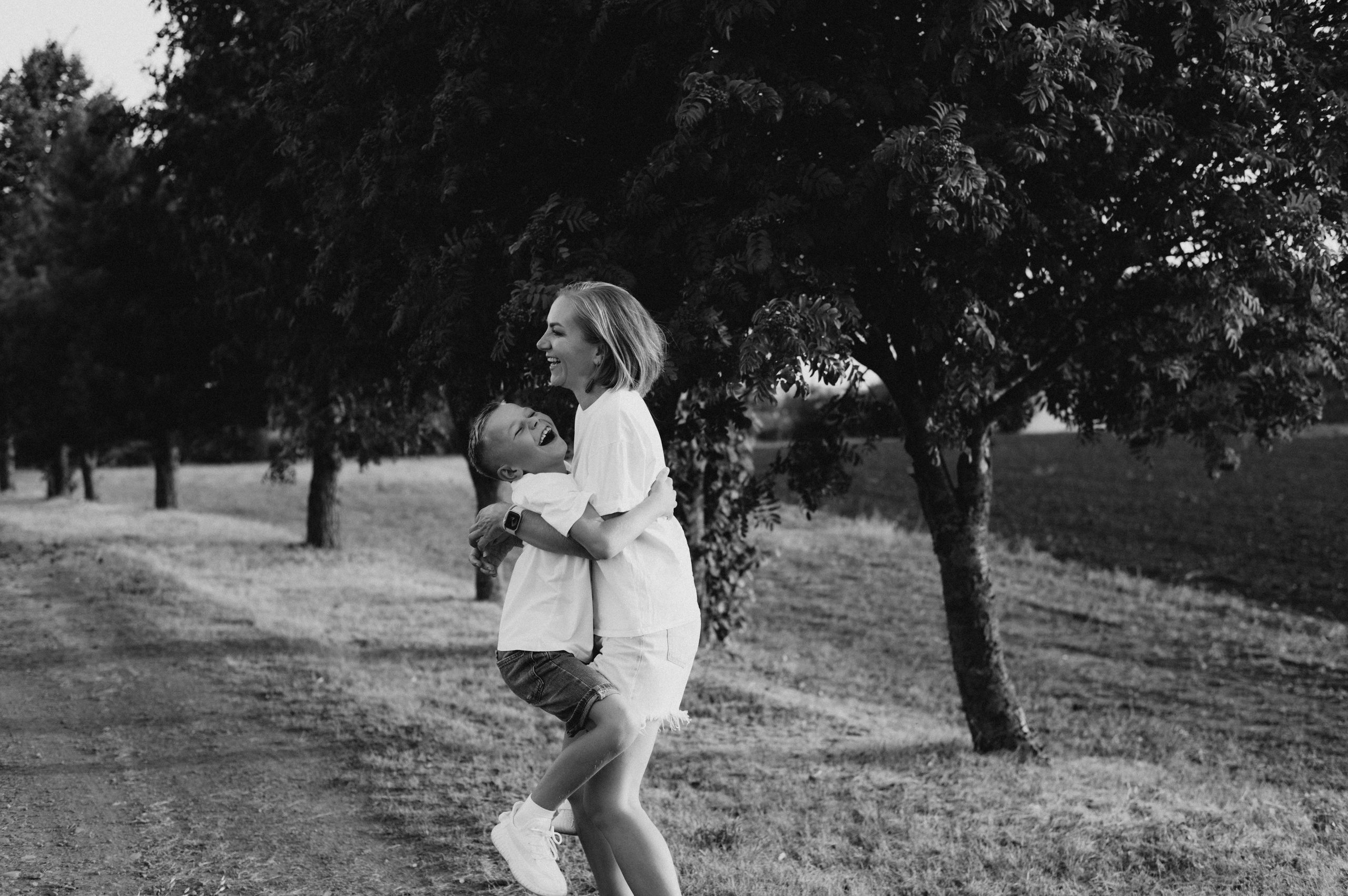 Сімейна фотосесія на природі, сімейний фотограф Тернопіль Львів, портретний фотограф Тернопіль. Сімейний, дитячий та індивідуальний фотограф в м. Тернопіль, м. Львів