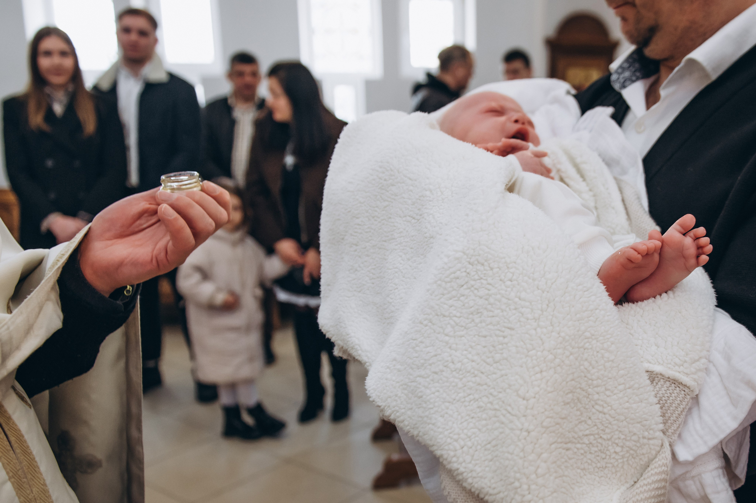 Фотосесія Хрещення Тернопіль, зйомка Хрестин Тернопіль, Храм Різдва Пресвятої Богородиці УГКЦ Тернопіль. Сімейний, дитячий та індивідуальний фотограф в м. Тернопіль, м. Львів