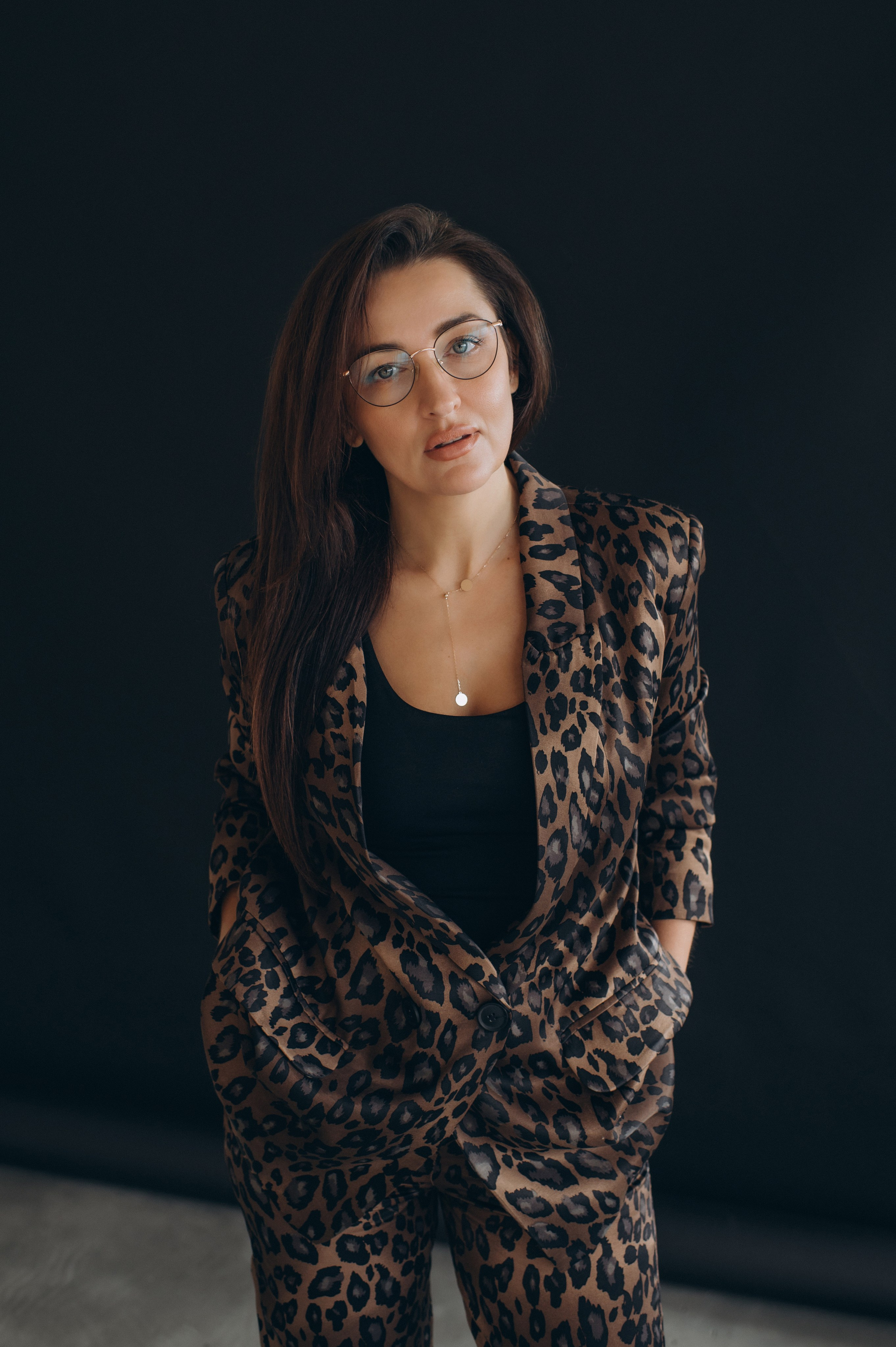 Портретна фотосесія Тернопіль, зйомка дівчат, контент фотосесія Тернопіль, зйомка контенту для інстаграм, індивідуальний фотограф Тернопіль. Сімейний, дитячий та індивідуальний фотограф в м. Тернопіль, м. Львів