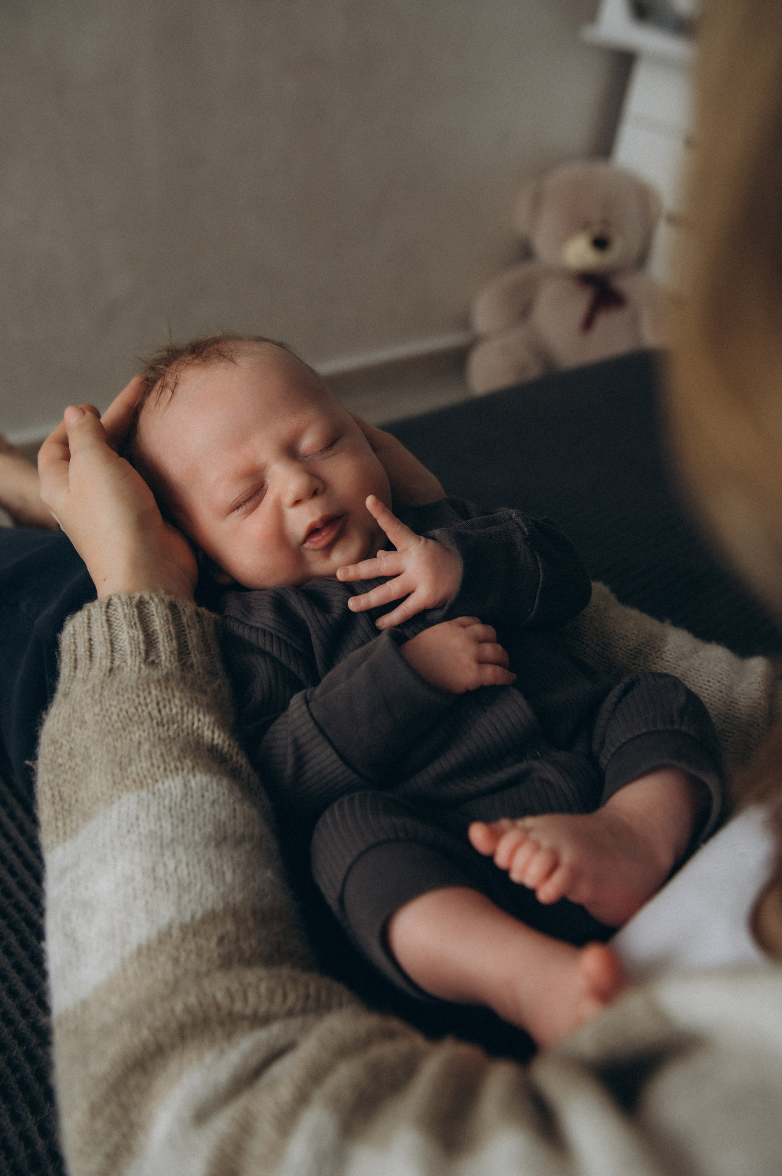 Сімейна фотосесія вдома Тернопіль, сімейний фотограф Львів Тернопіль, сімейна фотосесія Тернопіль, фотосесія двійні, зйомка близнюків. Сімейний, дитячий та індивідуальний фотограф в м. Тернопіль, м. Львів