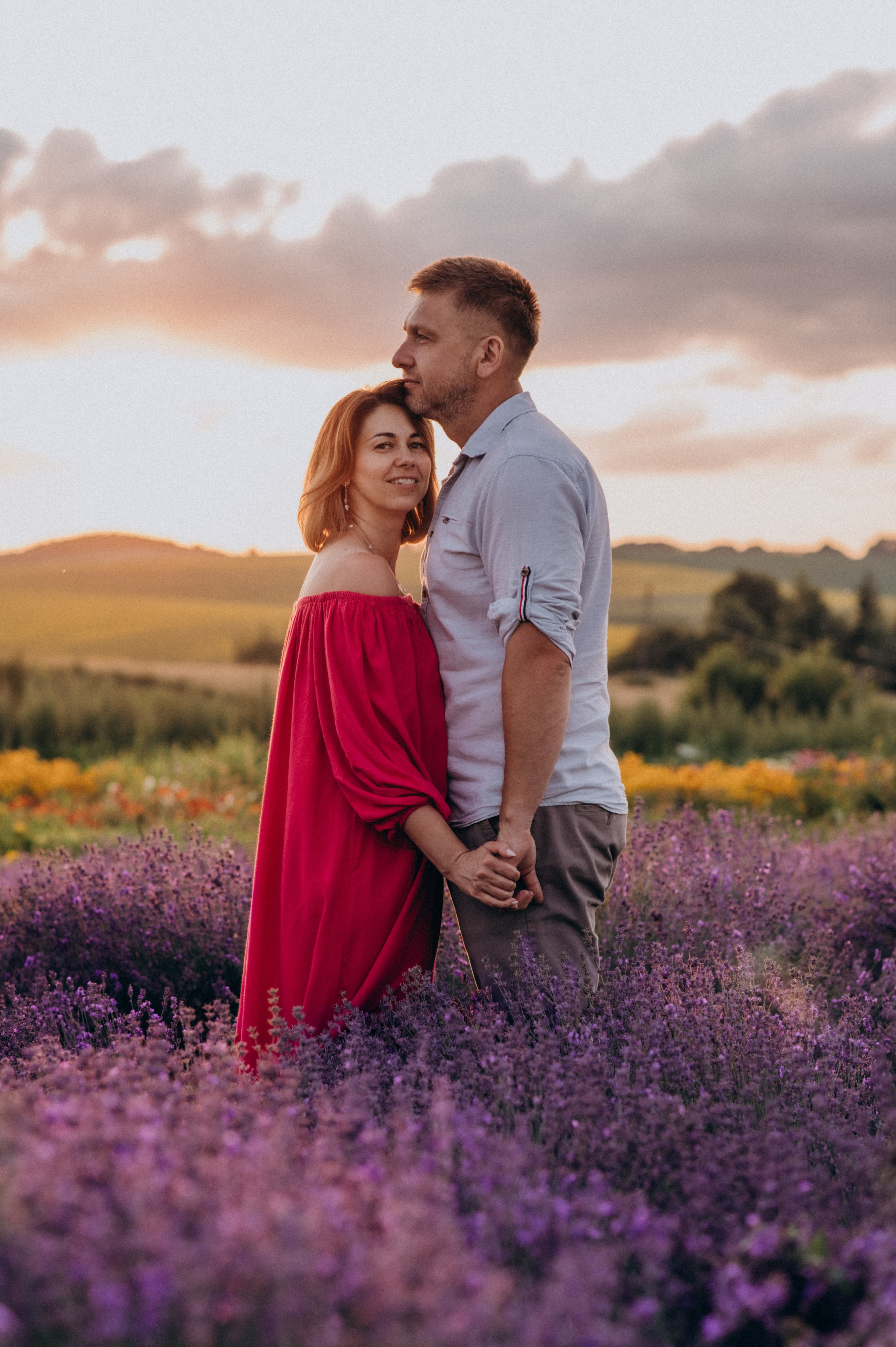 Сімейна фотосесія в лаванді, лав сторі, фотограф Тернопіль, фотосесія в соняхах. Сімейний, дитячий та індивідуальний фотограф в м. Тернопіль, м. Львів