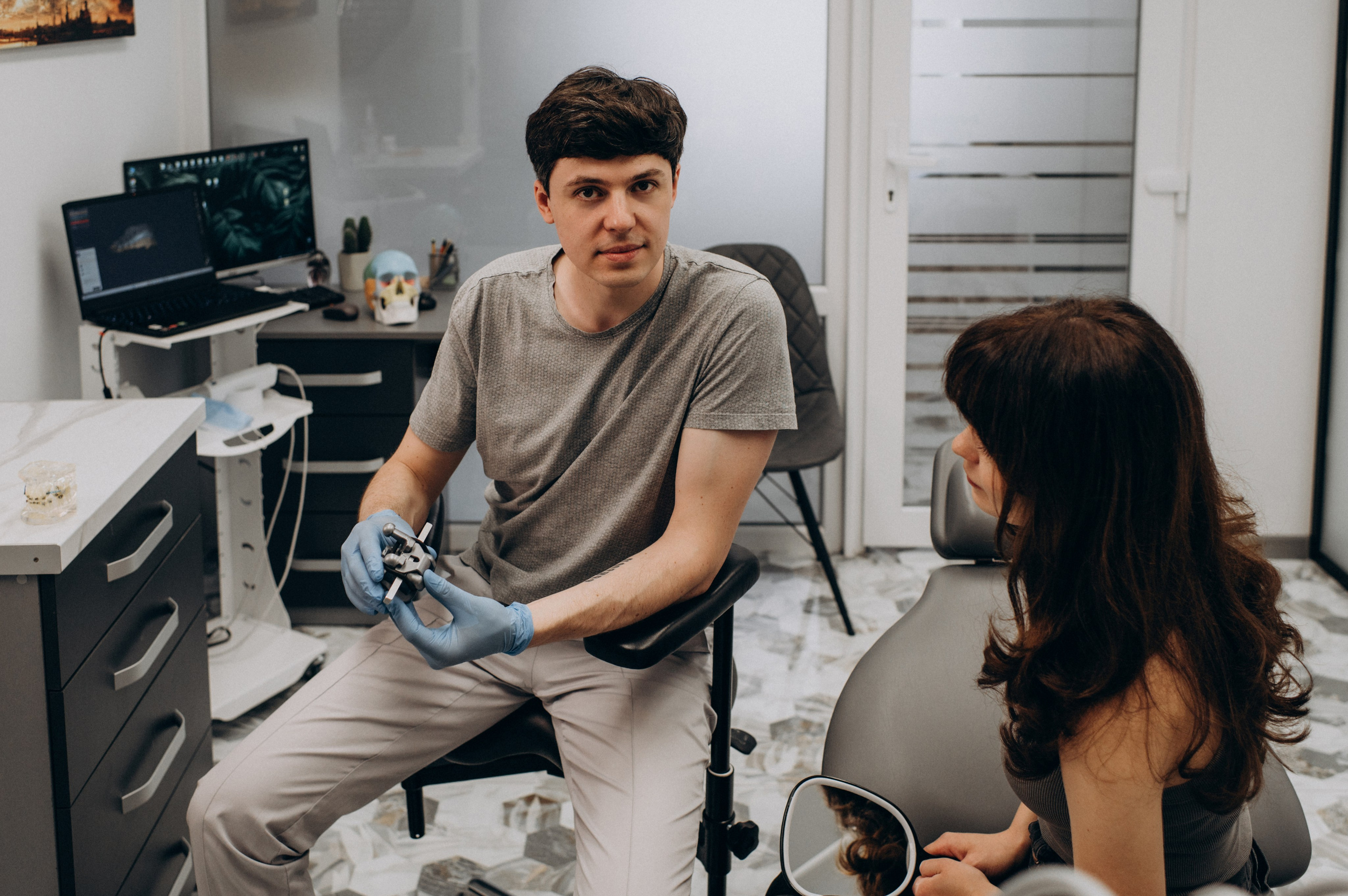 Фотосесія стоматології, зйомка стоматологічної клініки, контент для стоматолога. Сімейний, дитячий та індивідуальний фотограф в м. Тернопіль, м. Львів