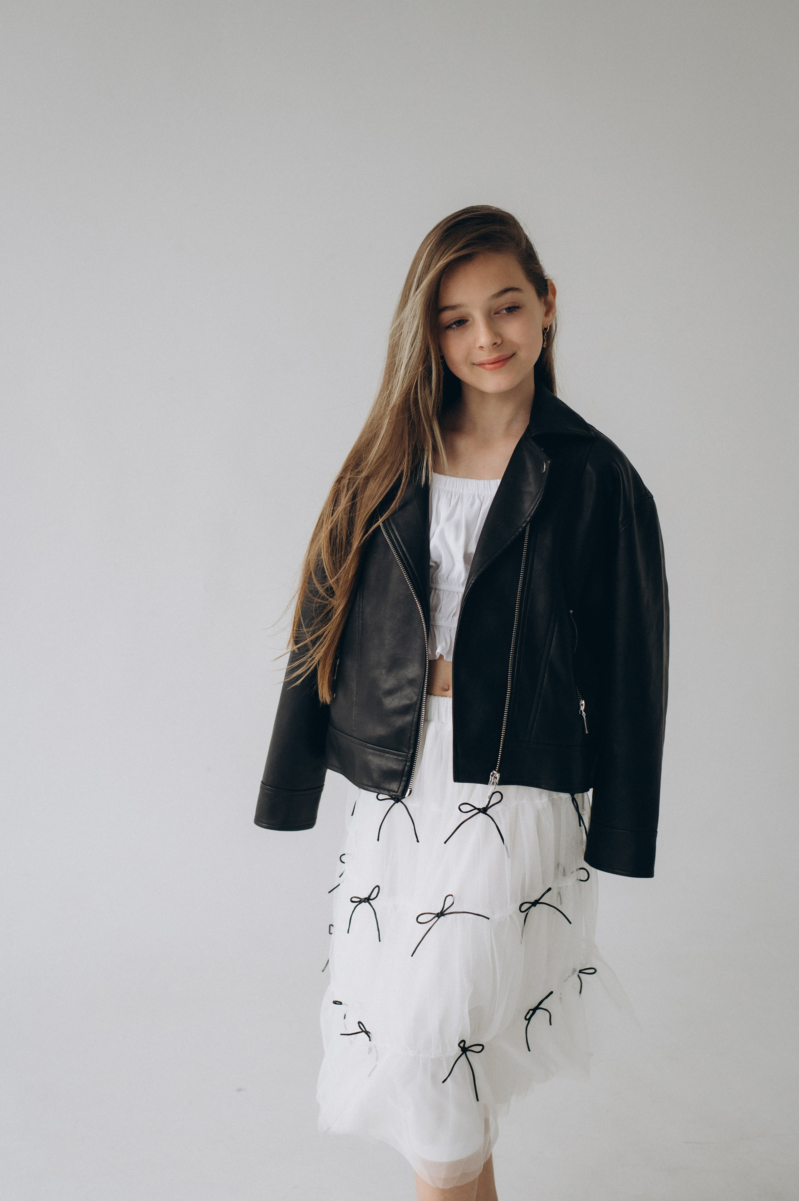 Шкільна фотосесія на віньєтки Тернопіль, фотосесія випускників Тернопіль, зйомка на віньєтки, шкільні фотоальбоми Тернопіль. Сімейний, дитячий та індивідуальний фотограф в м. Тернопіль, м. Львів