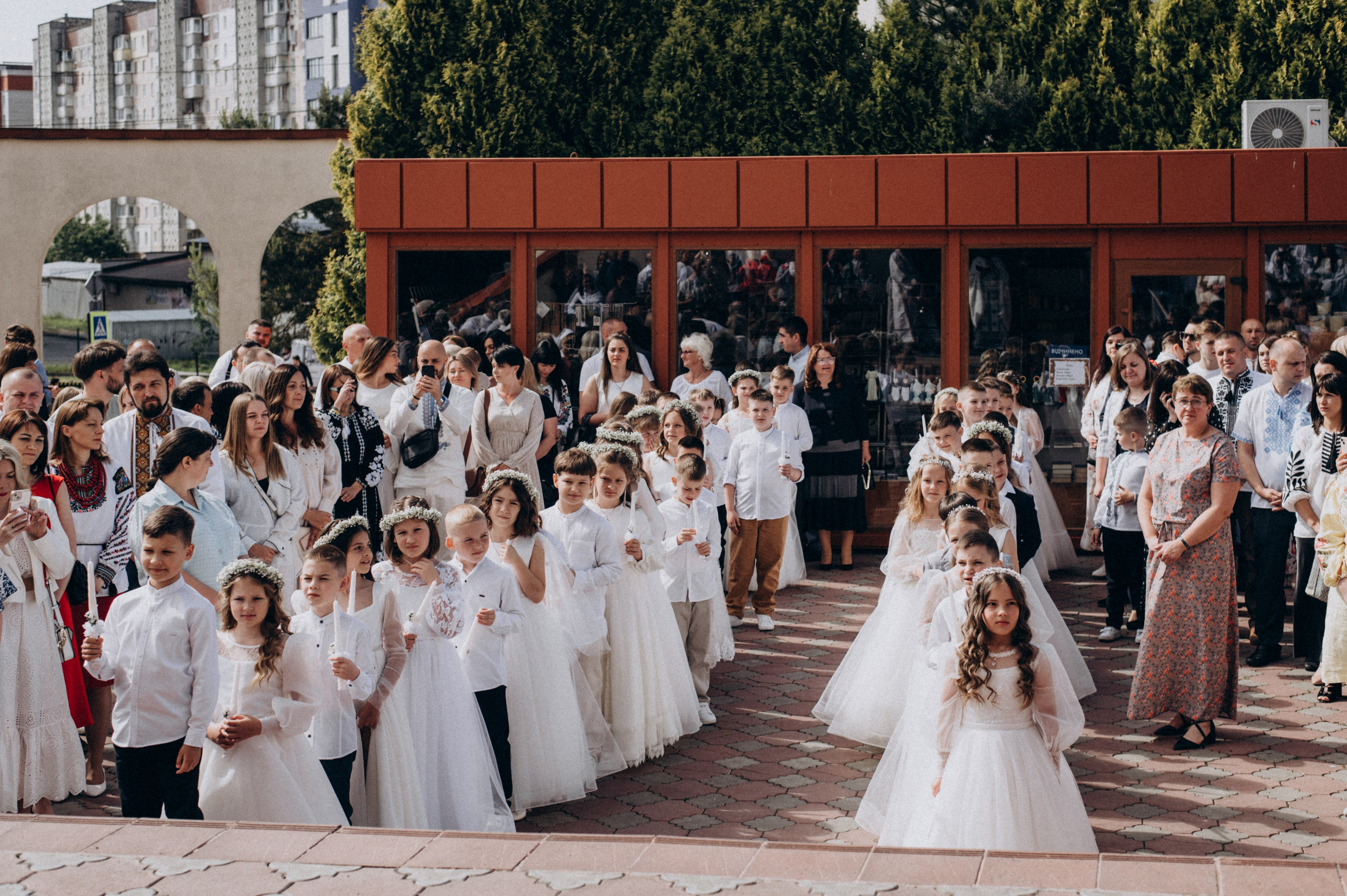 Фотосесія Першого Причастя Тернопіль, зйомка Причастя Тернопіль, Таїнство Першого Причастя Тернопіль, Катедра Причастя Тернопіль. Сімейний, дитячий та індивідуальний фотограф в м. Тернопіль, м. Львів