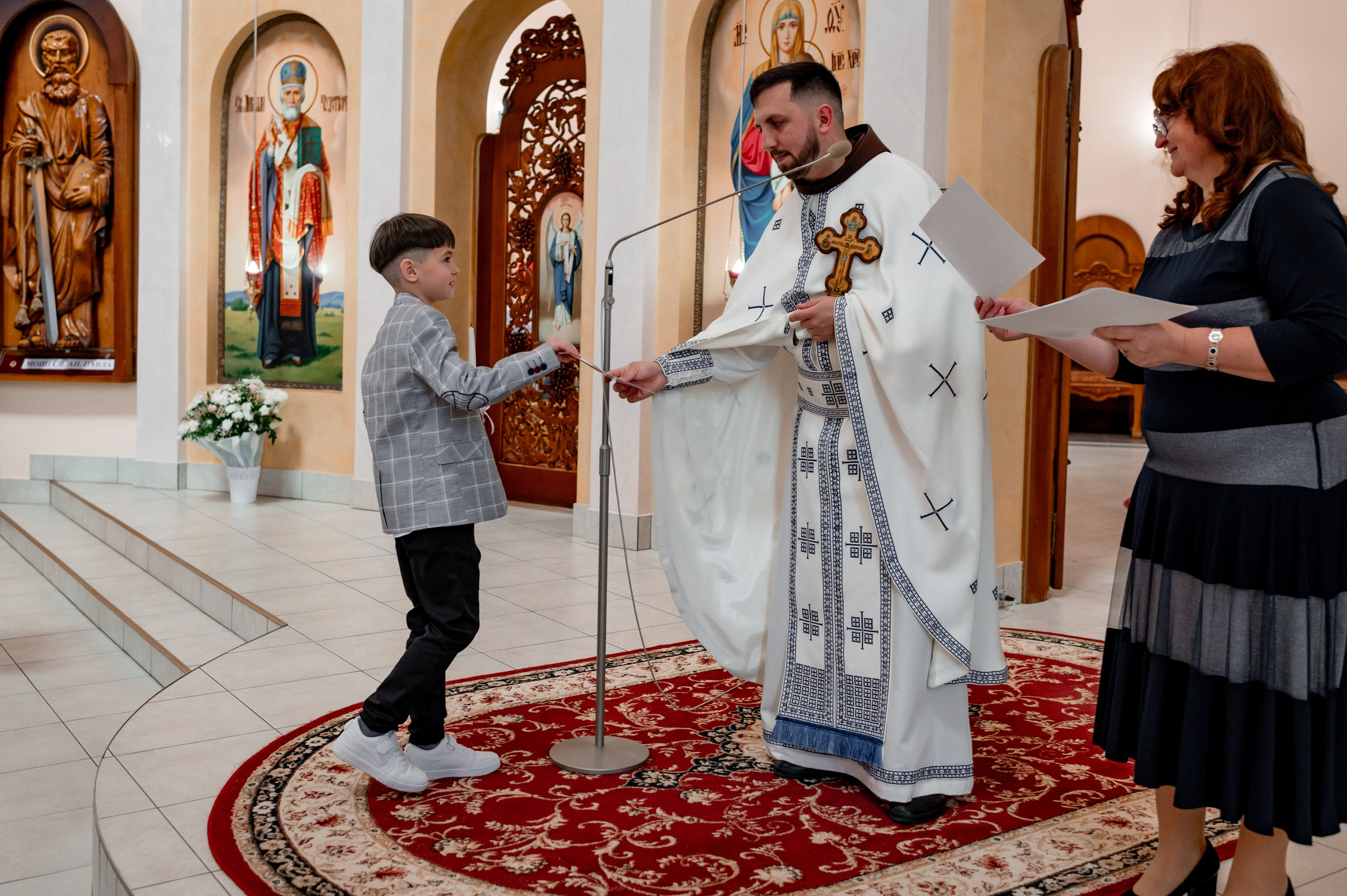 Фотосесія Першого Причастя Тернопіль, зйомка Причастя Тернопіль, Таїнство Першого Причастя Тернопіль, Катедра Причастя Тернопіль. Сімейний, дитячий та індивідуальний фотограф в м. Тернопіль, м. Львів