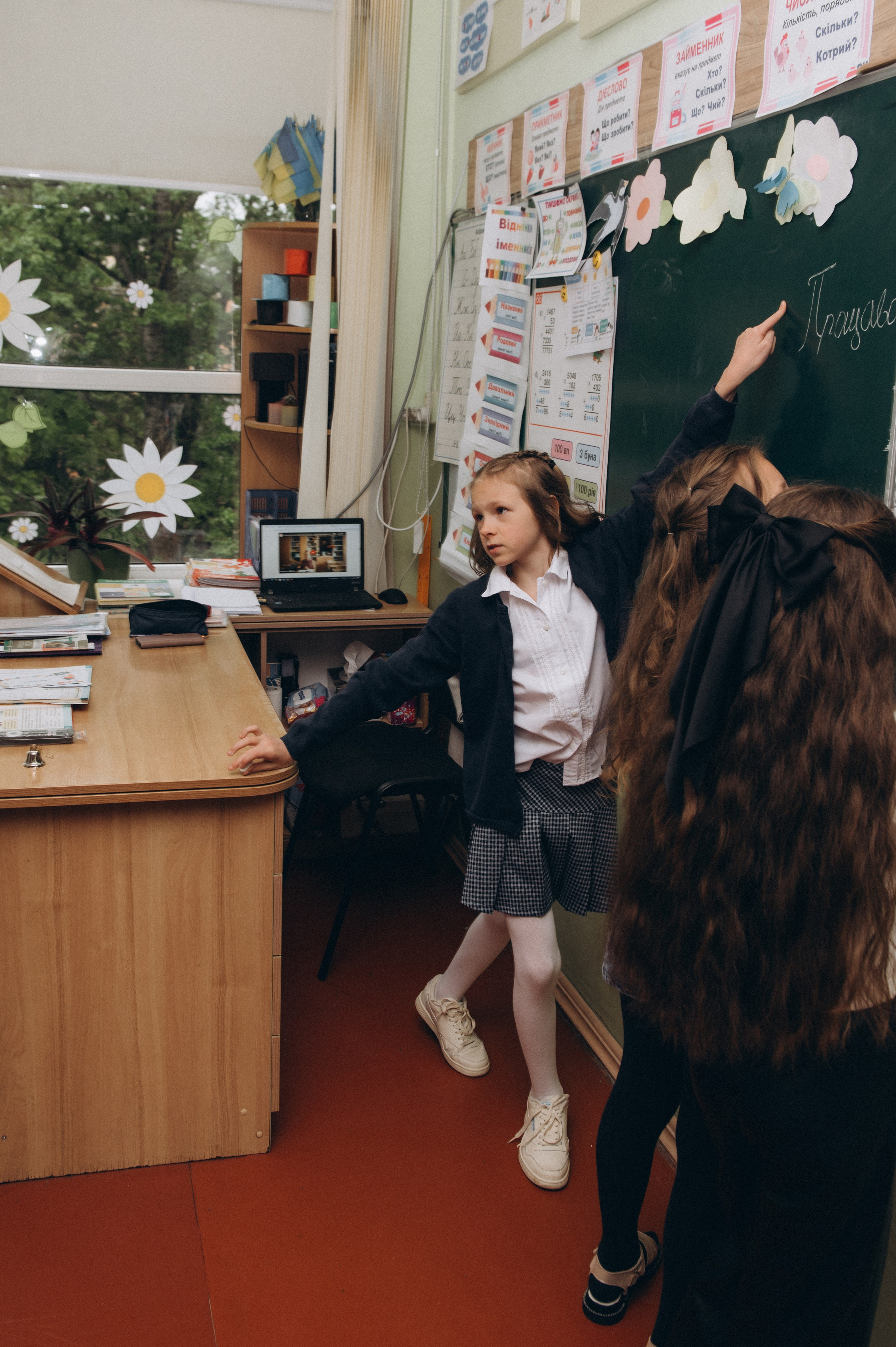 Шкільна фотосесія на віньєтки Тернопіль, фотосесія випускників Тернопіль, зйомка на віньєтки, шкільні фотоальбоми Тернопіль. Сімейний, дитячий та індивідуальний фотограф в м. Тернопіль, м. Львів