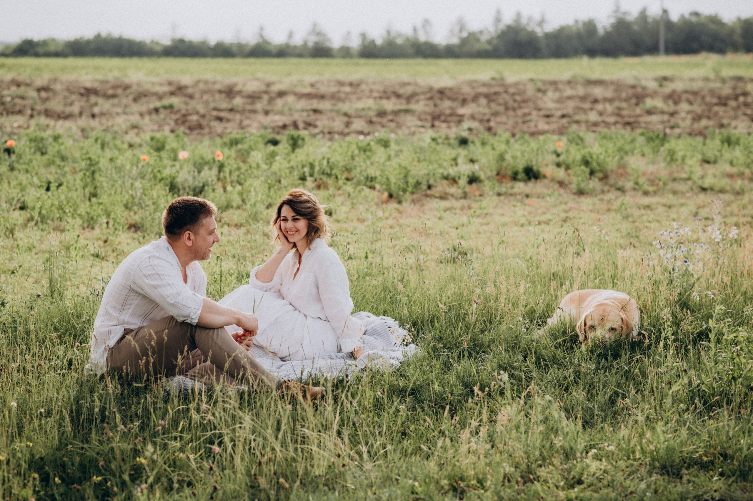 Сімейна фотосесія на природі, зйомка з собакою, фотосесія лавсторі Тернопіль. Сімейний, дитячий та індивідуальний фотограф в м. Тернопіль, м. Львів