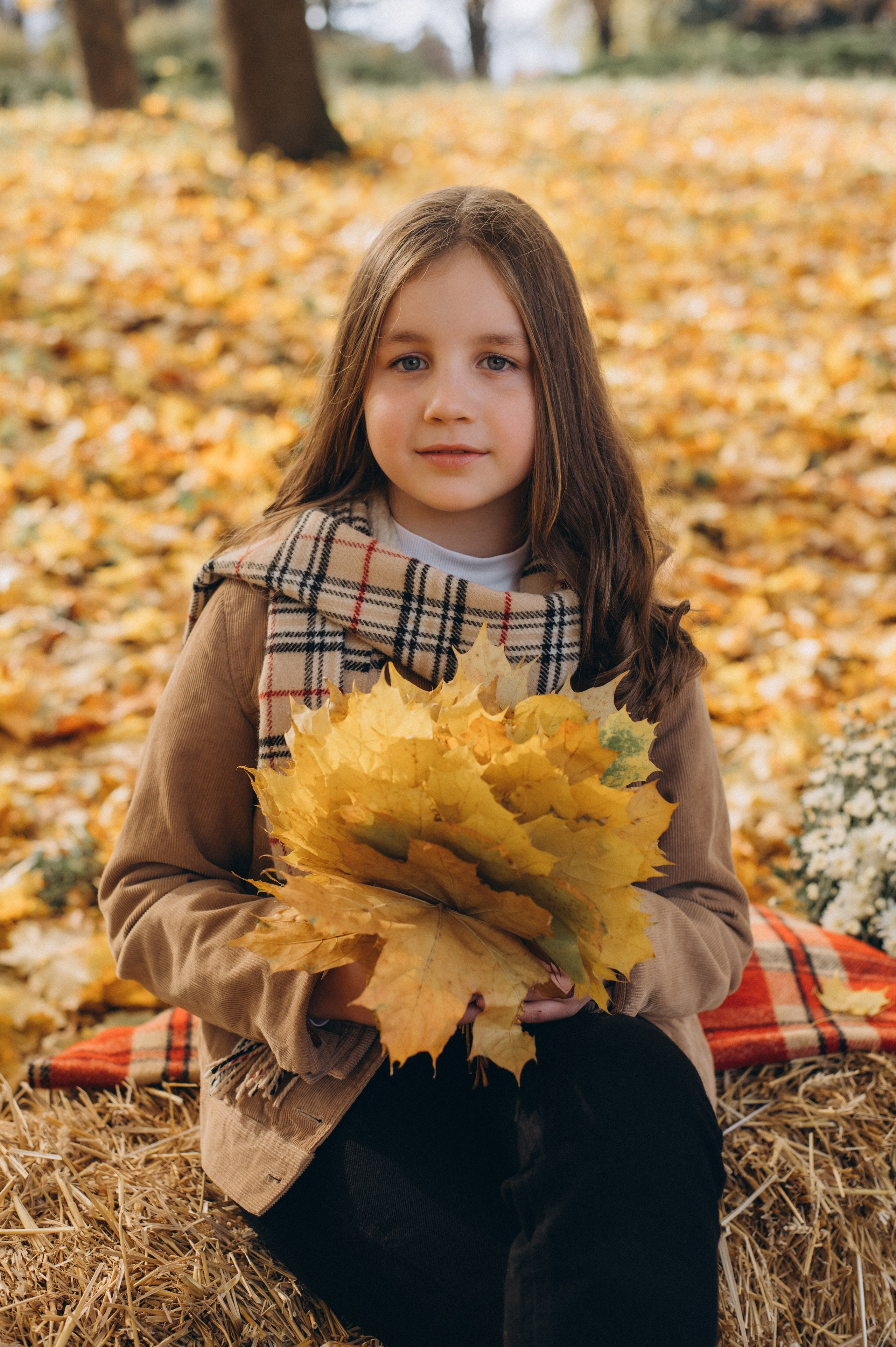 Осіння фотосесія 4 класу на віньєтки, випускні фотоальбоми Тернопіль, фотосесія випускників Тернопіль, шкільний випускний альбом Тернопіль. Сімейний, дитячий та індивідуальний фотограф в м. Тернопіль, м. Львів