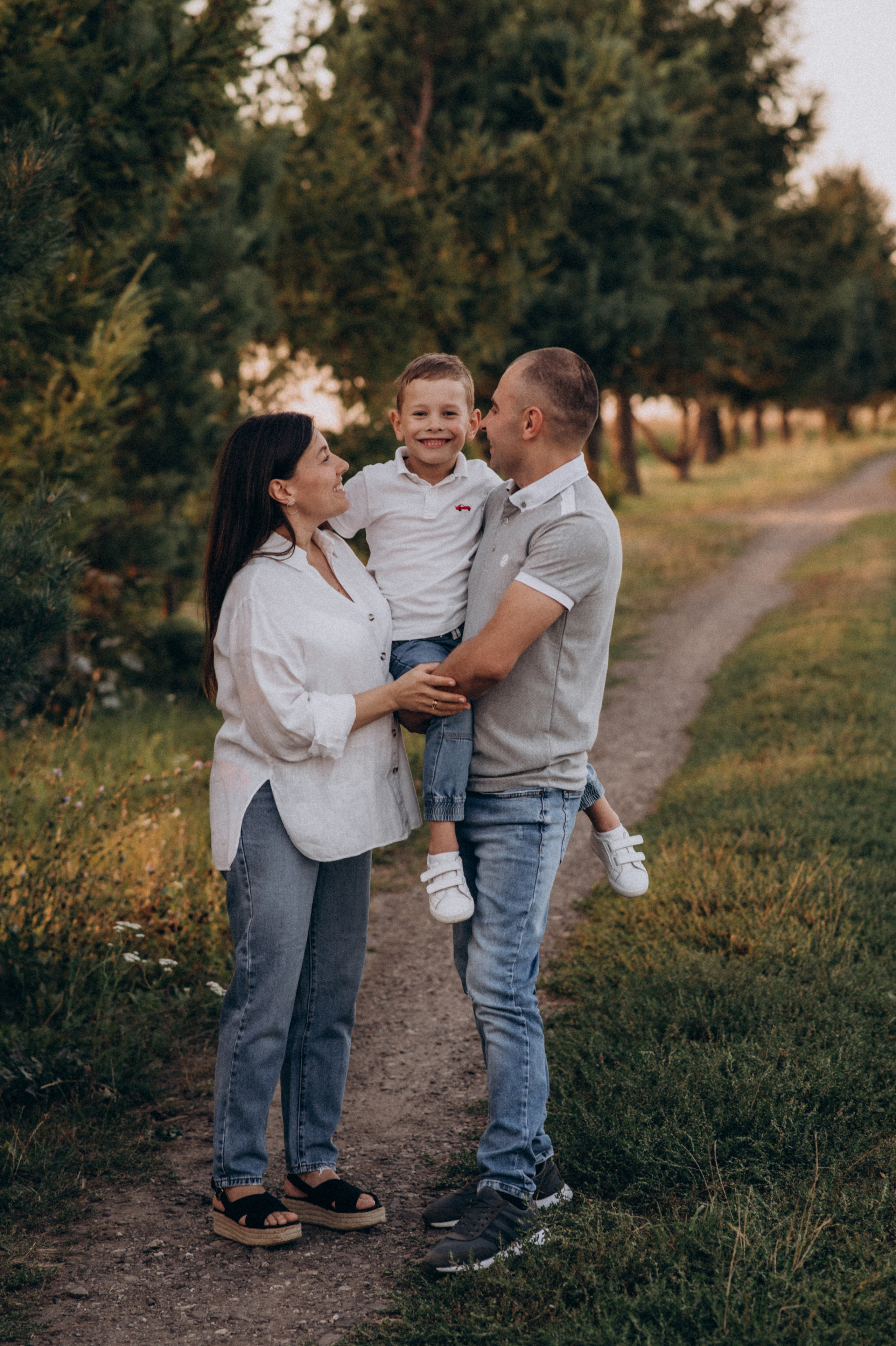 Сімейна фотосесія вагітності Тернопіль Львів. Сімейний, дитячий та індивідуальний фотограф в м. Тернопіль, м. Львів
