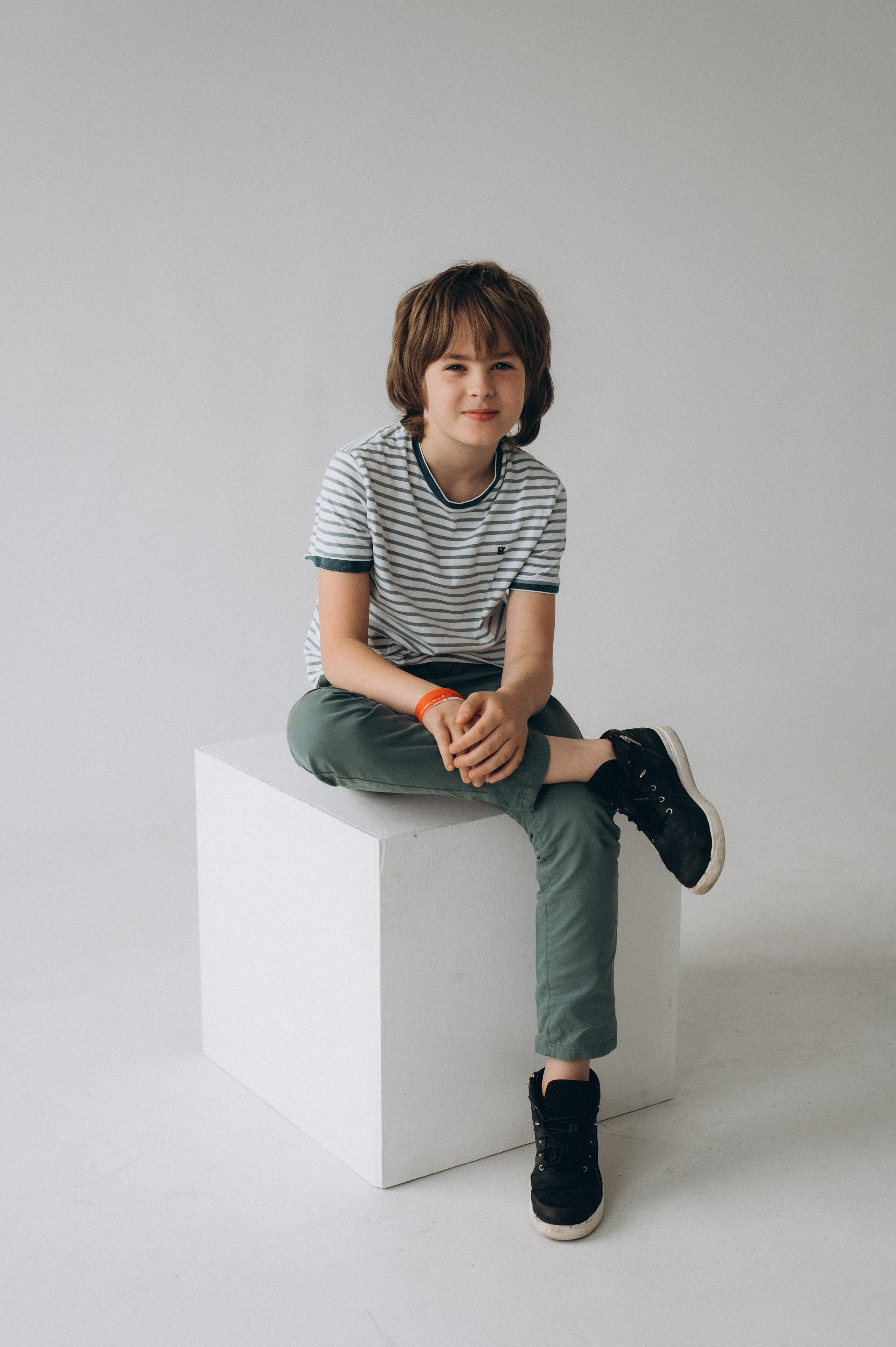 Шкільна фотосесія на віньєтки Тернопіль, фотосесія випускників Тернопіль, зйомка на віньєтки, шкільні фотоальбоми Тернопіль. Сімейний, дитячий та індивідуальний фотограф в м. Тернопіль, м. Львів