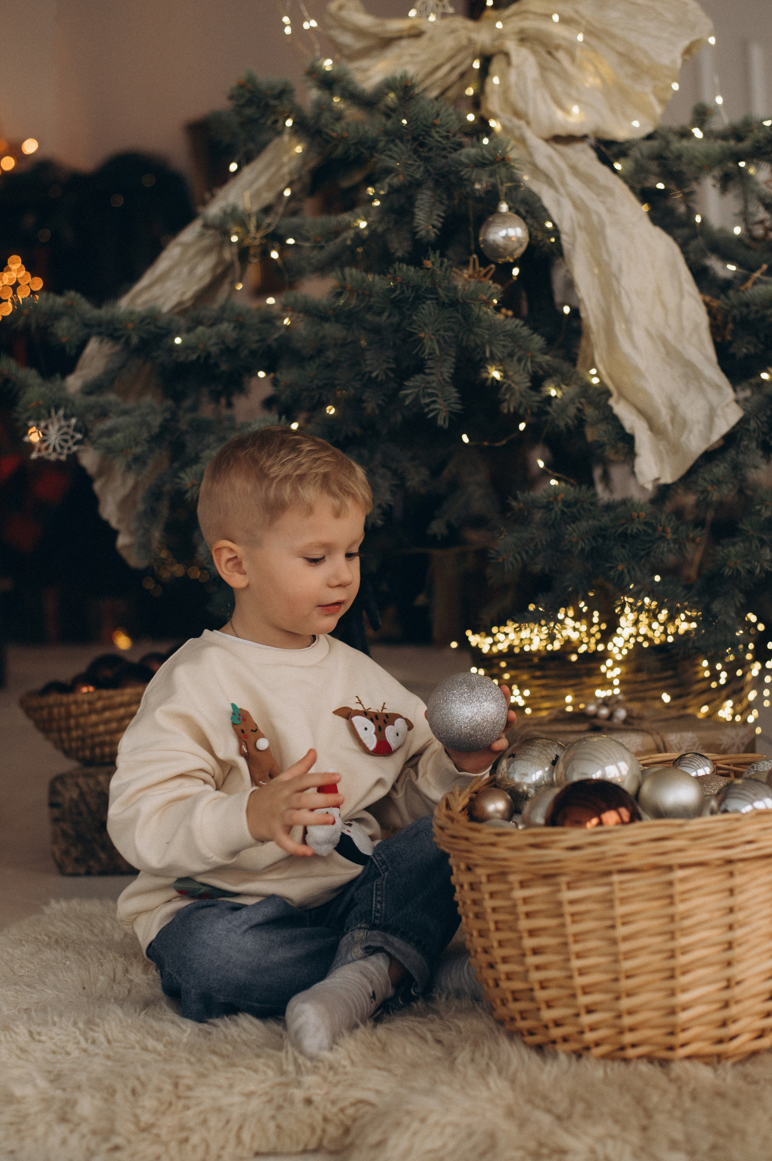 Новорічна сімейна фотосесія у студії Тернопіль, фотосесія мами та дитини, сімейний фотограф Тернопіль, новорічна зйомка. Сімейний, дитячий та індивідуальний фотограф в м. Тернопіль, м. Львів