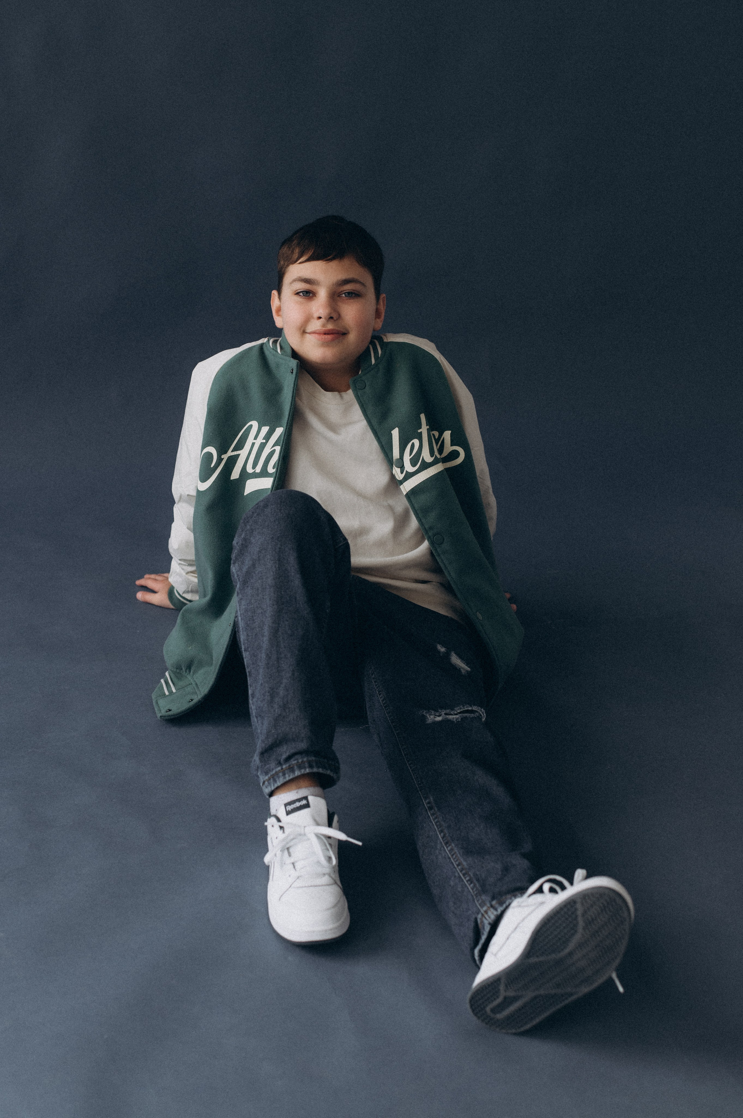 Шкільна фотосесія на віньєтки Тернопіль, шкільні альбоми, фотосесія випускників Тернопіль, випускний альбом, фотограф випускний Тернопіль. Сімейний, дитячий та індивідуальний фотограф в м. Тернопіль, м. Львів