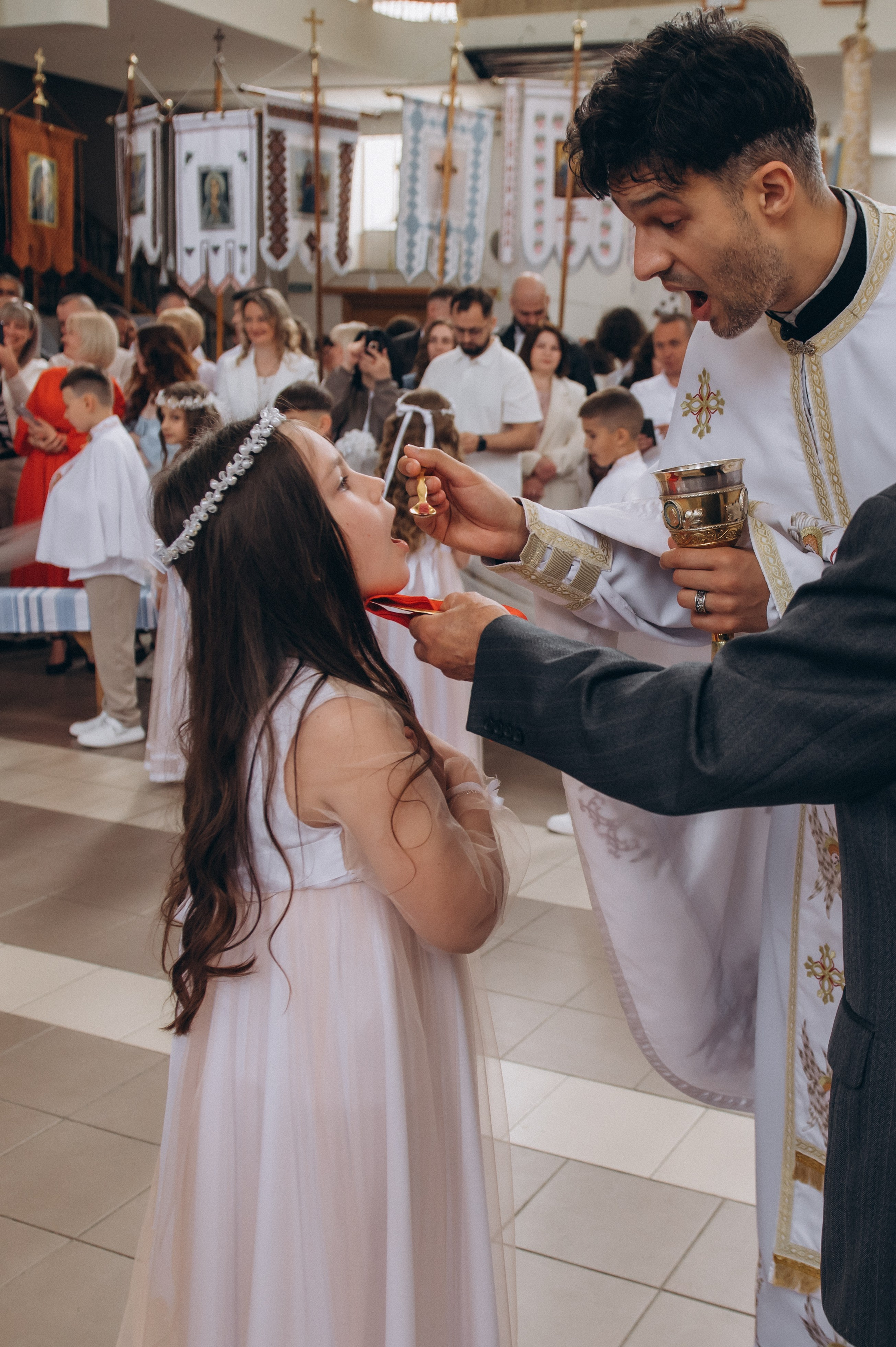 Фотосесія Причастя Тернопіль, зйомка Причастя, фотограф на Причастя Тернопіль, Причастя Львів, Причастя церква Михаїла Тернопіль. Сімейний, дитячий та індивідуальний фотограф в м. Тернопіль, м. Львів