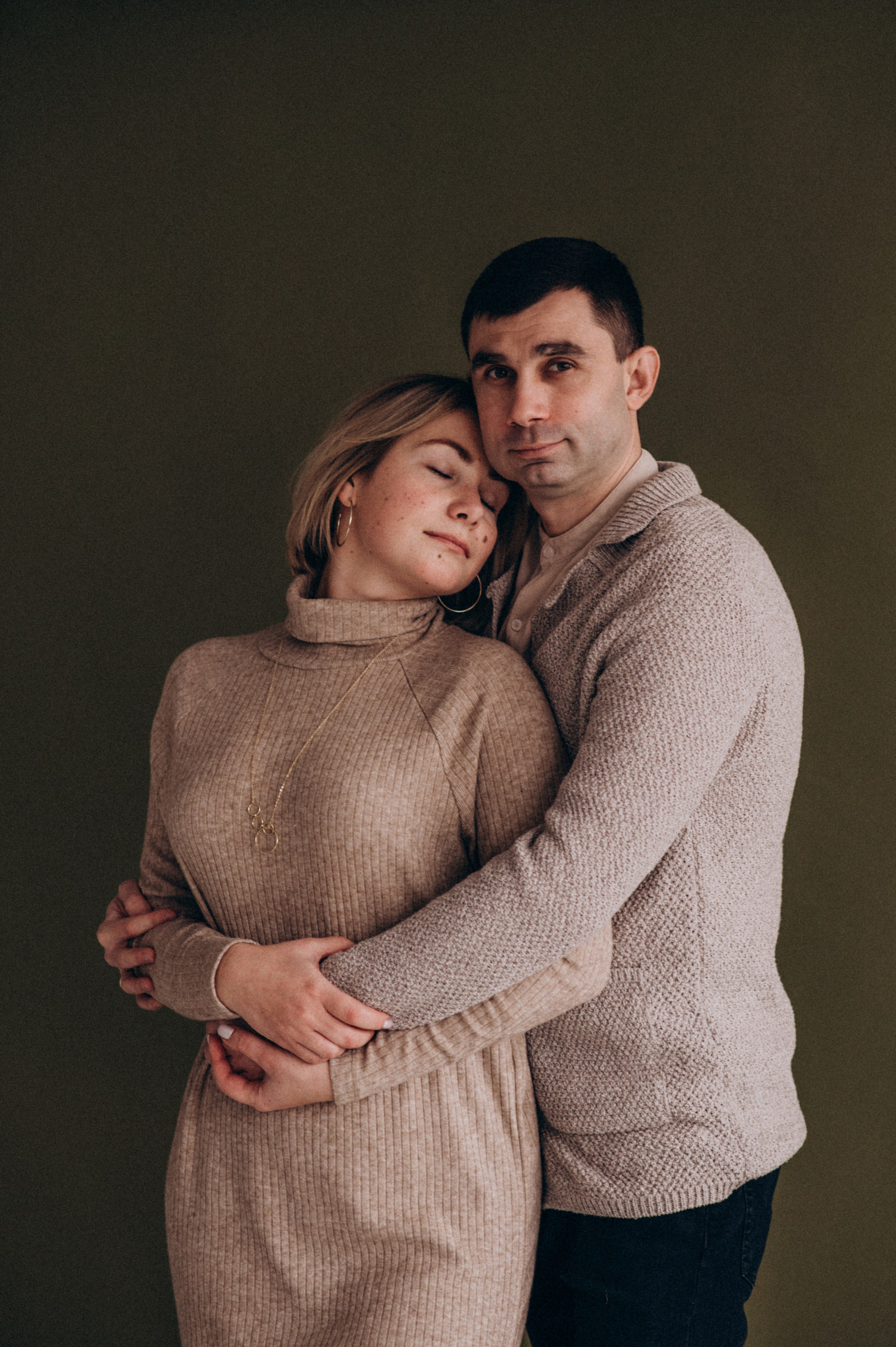 Новорічна сімейна фотосесія у студії, сімейна фотосесія Тернопіль Львів. Сімейний, дитячий та індивідуальний фотограф в м. Тернопіль, м. Львів