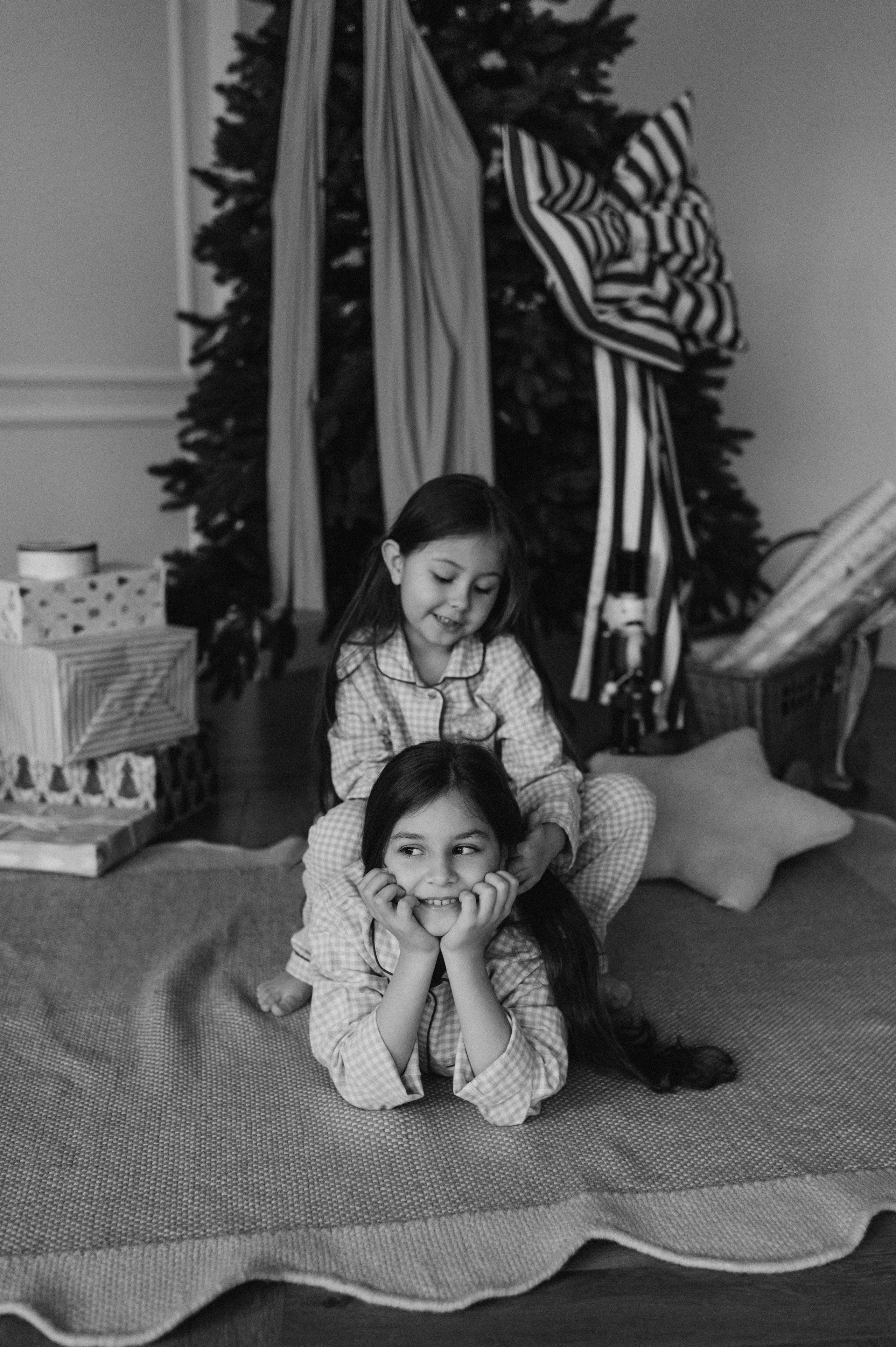 Фотосесія сестричок Тернопіль, зйомка сестрички, сімейний фотограф Тернопіль, портретний фотограф Тернопіль, фотосесія дітей. Сімейний, дитячий та індивідуальний фотограф в м. Тернопіль, м. Львів