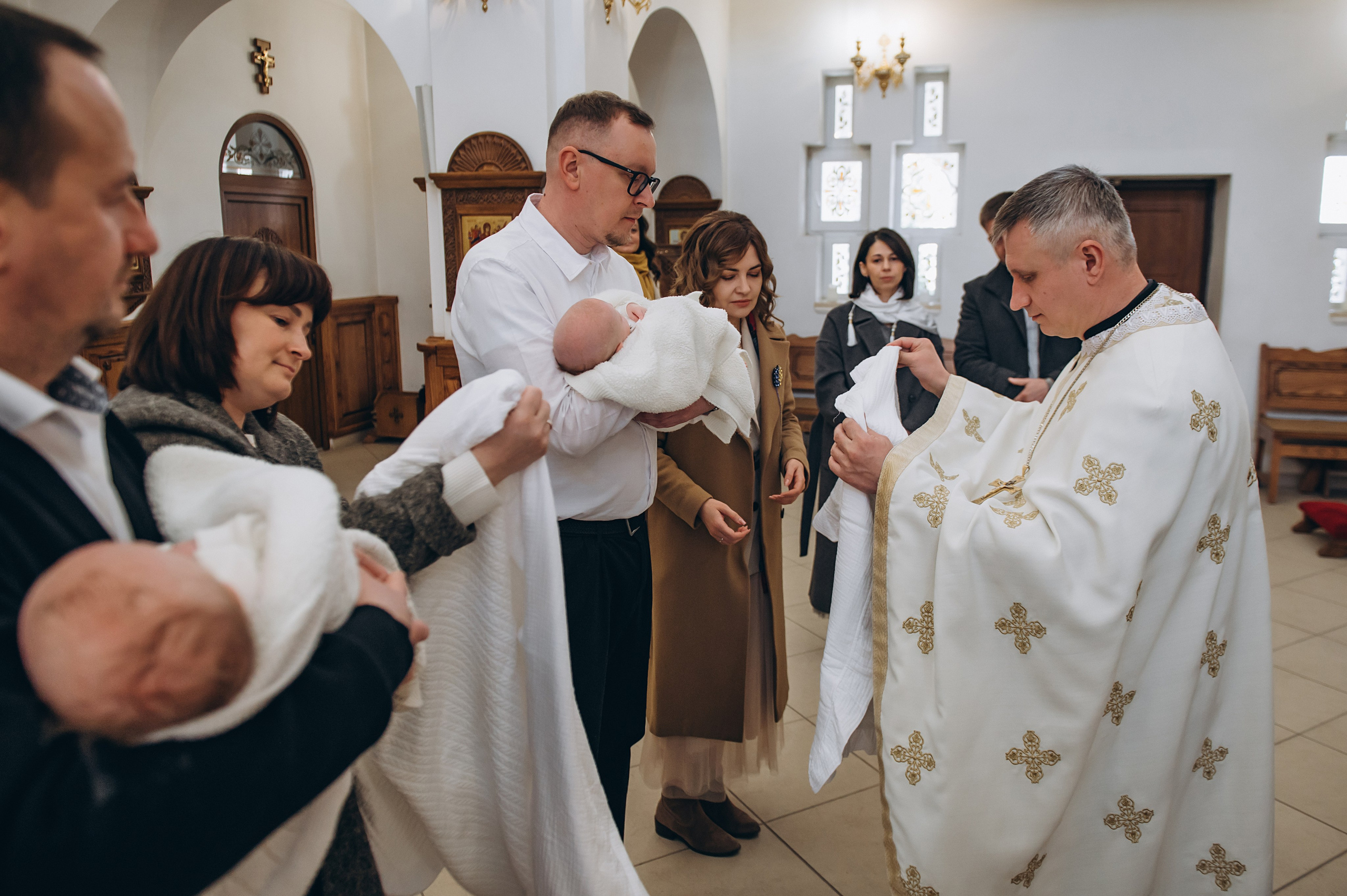 Фотосесія Хрещення Тернопіль, зйомка Хрестин Тернопіль, Храм Різдва Пресвятої Богородиці УГКЦ Тернопіль. Сімейний, дитячий та індивідуальний фотограф в м. Тернопіль, м. Львів