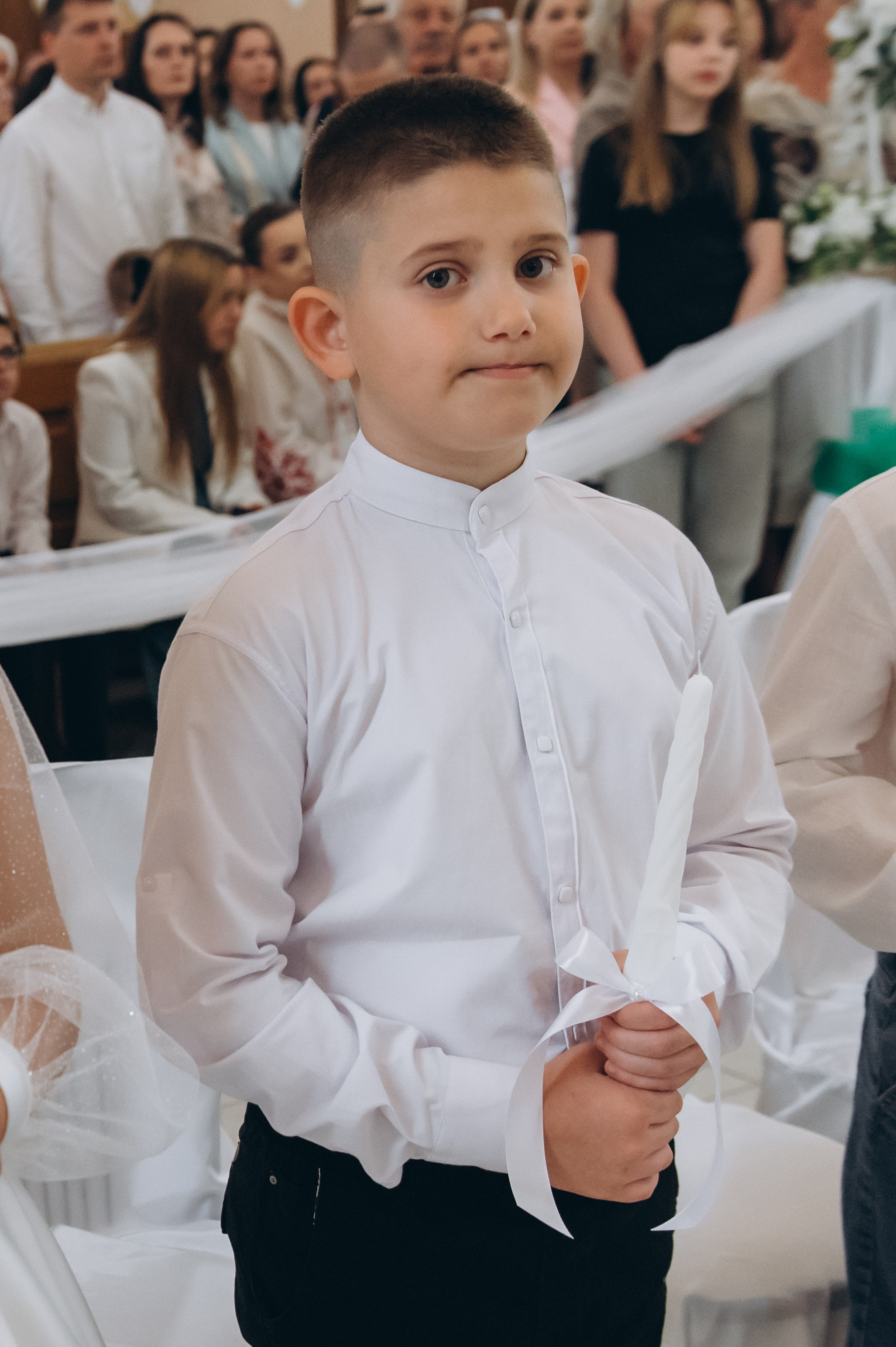 Фотосесія Причастя Тернопіль, зйомка Причастя, фотограф на Причастя Тернопіль, Причастя Львів, церква Петра і Павла. Сімейний, дитячий та індивідуальний фотограф в м. Тернопіль, м. Львів