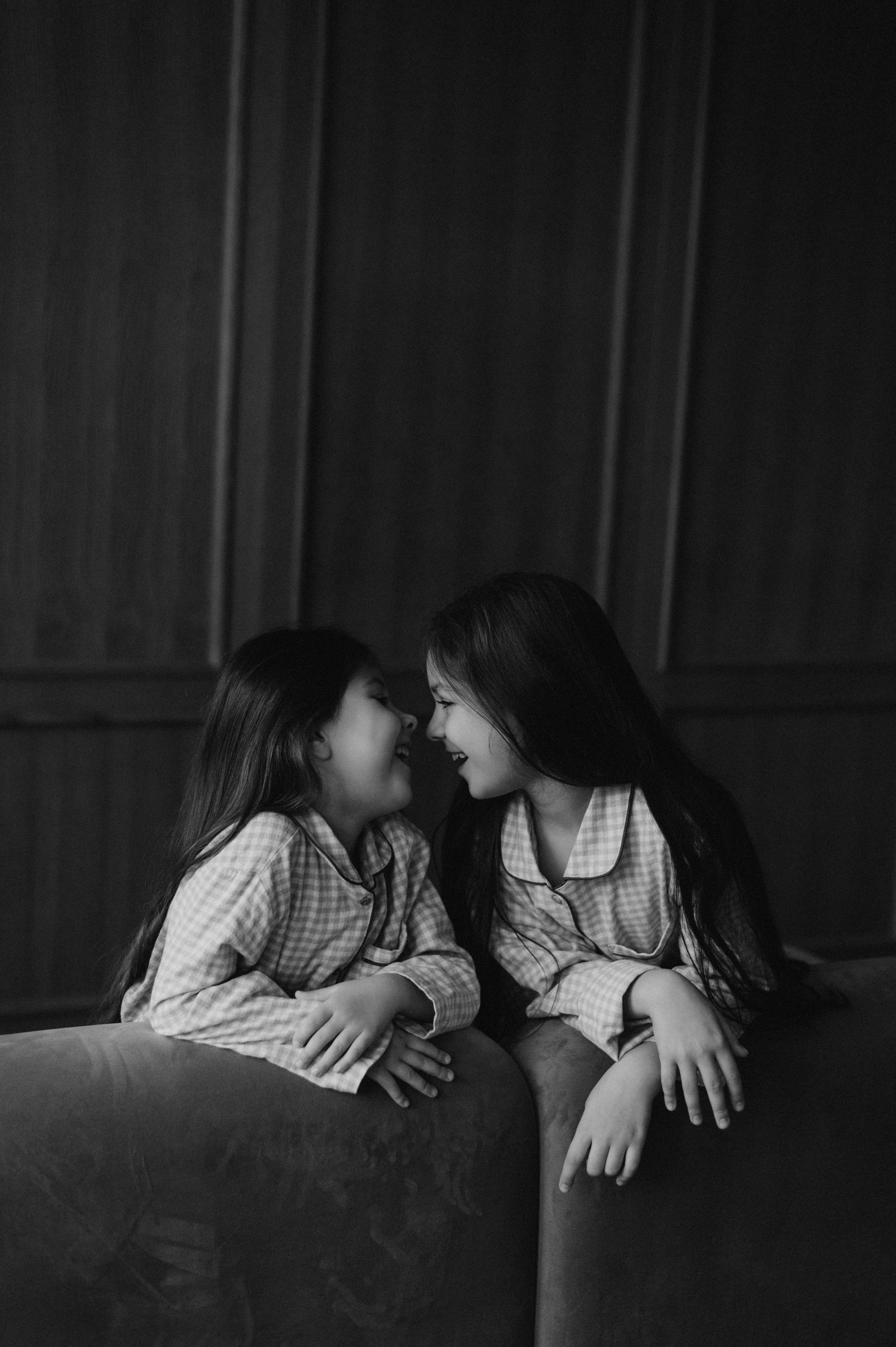 Фотосесія сестричок Тернопіль, зйомка сестрички, сімейний фотограф Тернопіль, портретний фотограф Тернопіль, фотосесія дітей. Сімейний, дитячий та індивідуальний фотограф в м. Тернопіль, м. Львів