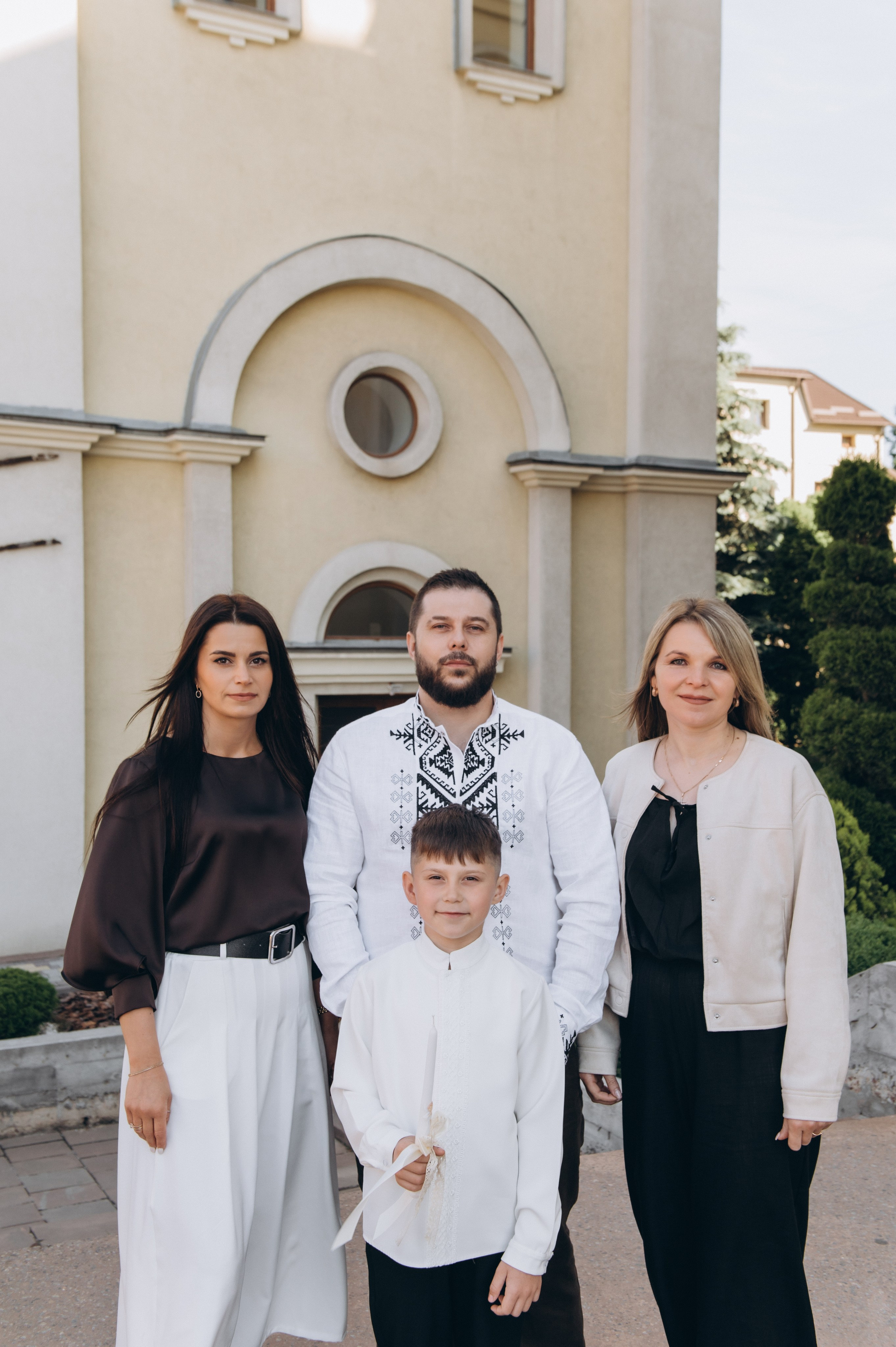 Фотосесія Першого Причастя Тернопіль, зйомка Першого Причастя Тернопіль, Церква Успіння Пресвятої Богородиці Причастя Тернопіль. Сімейний, дитячий та індивідуальний фотограф в м. Тернопіль, м. Львів