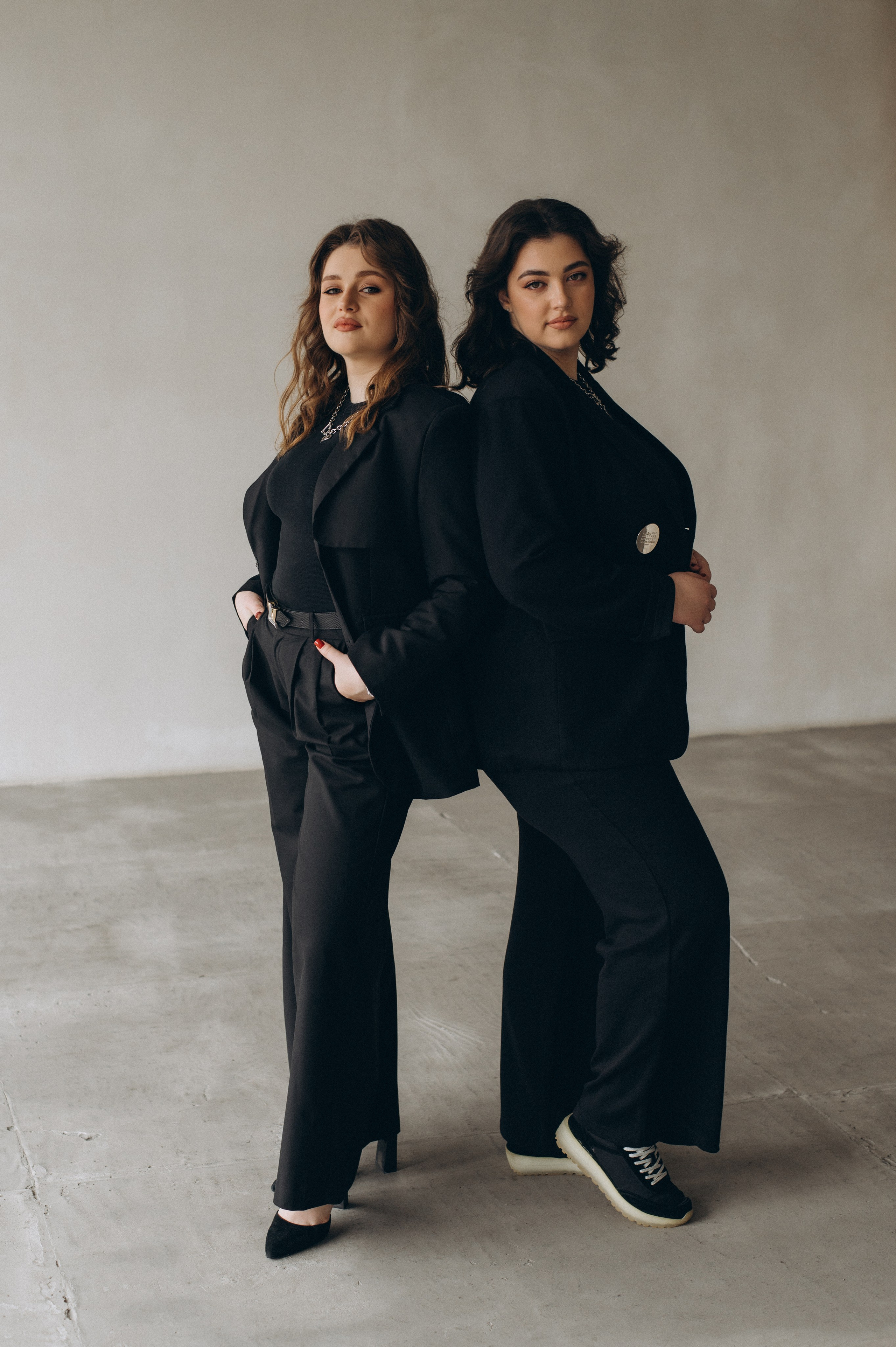 Сімейна фотосесія мами і донечок, сімейний фотограф Тернопіль, портретний фотограф Тернопіль, портретна фотосесія Львів. Сімейний, дитячий та індивідуальний фотограф в м. Тернопіль, м. Львів