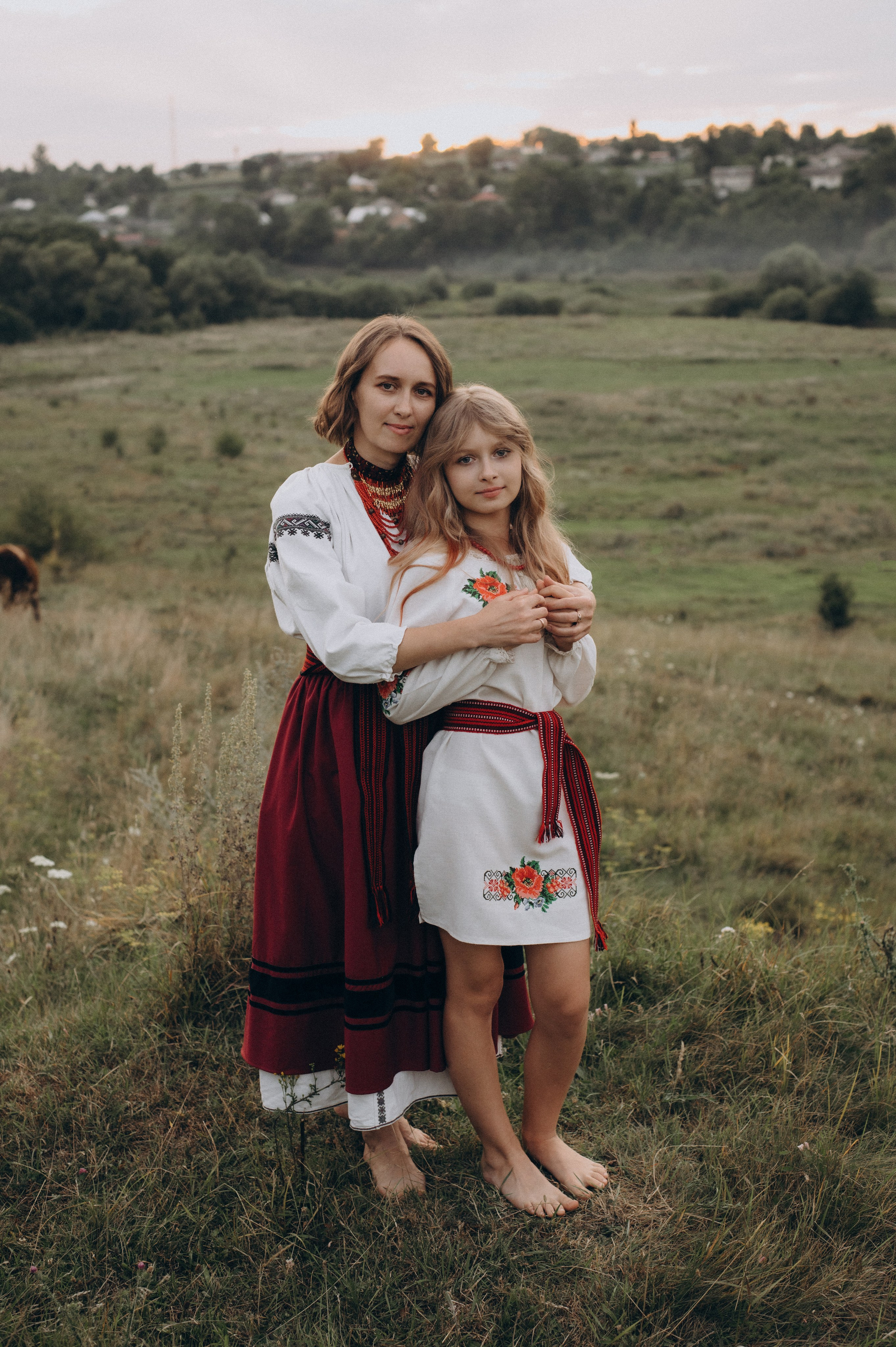 Сімейна фотосесія мами і доньки, сімейний фотограф Тернопіль, портретний фотограф, сімейна фотосесія Тернопіль, фотосесія в жоржинах. Сімейний, дитячий та індивідуальний фотограф в м. Тернопіль, м. Львів