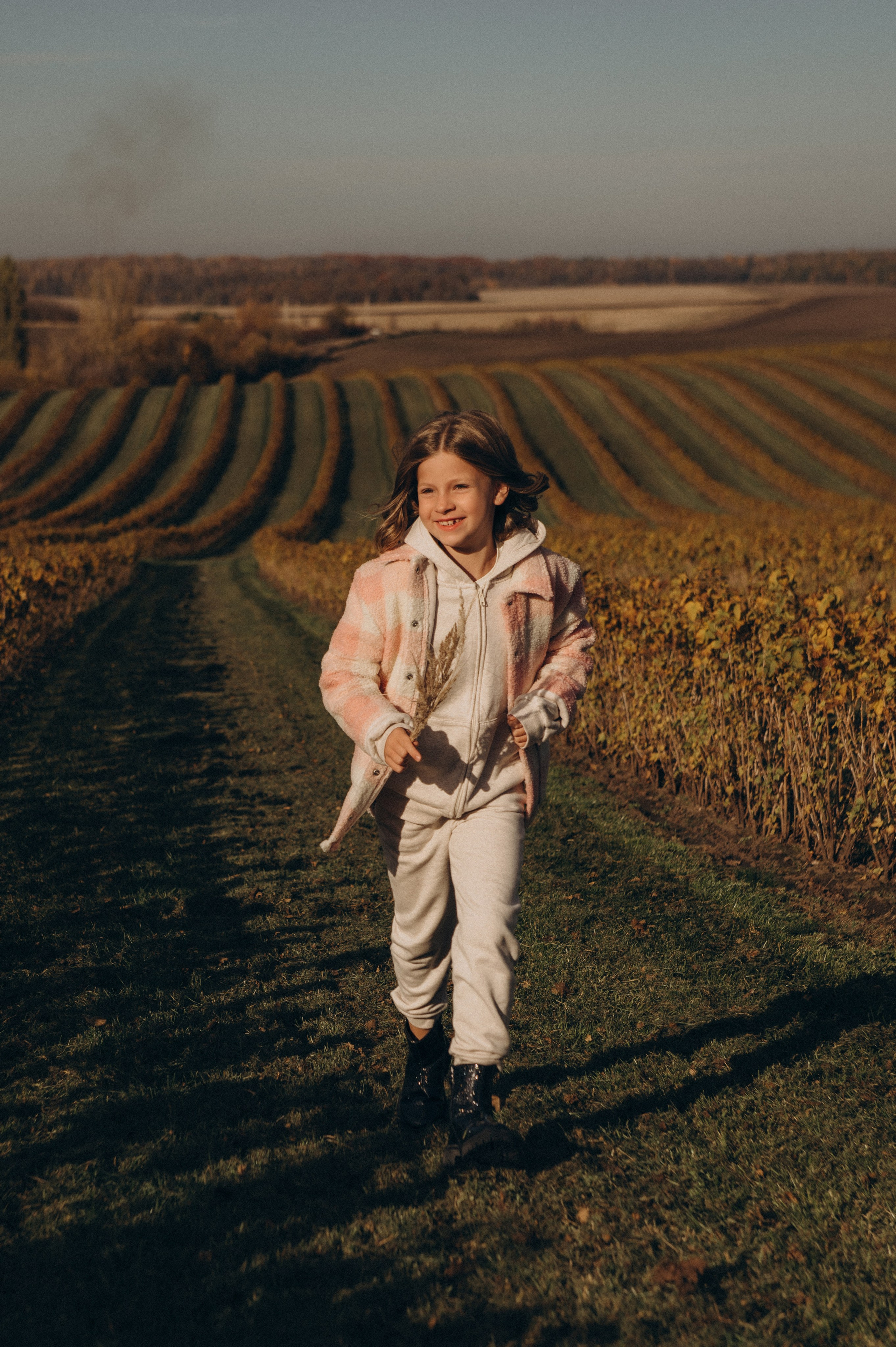 Дитячий фотограф Тернопіль, фотосесія дітей, фотосесія на природі, зйомка у Веселі козенята, фотосесія дня народження Тернопіль. Сімейний, дитячий та індивідуальний фотограф в м. Тернопіль, м. Львів