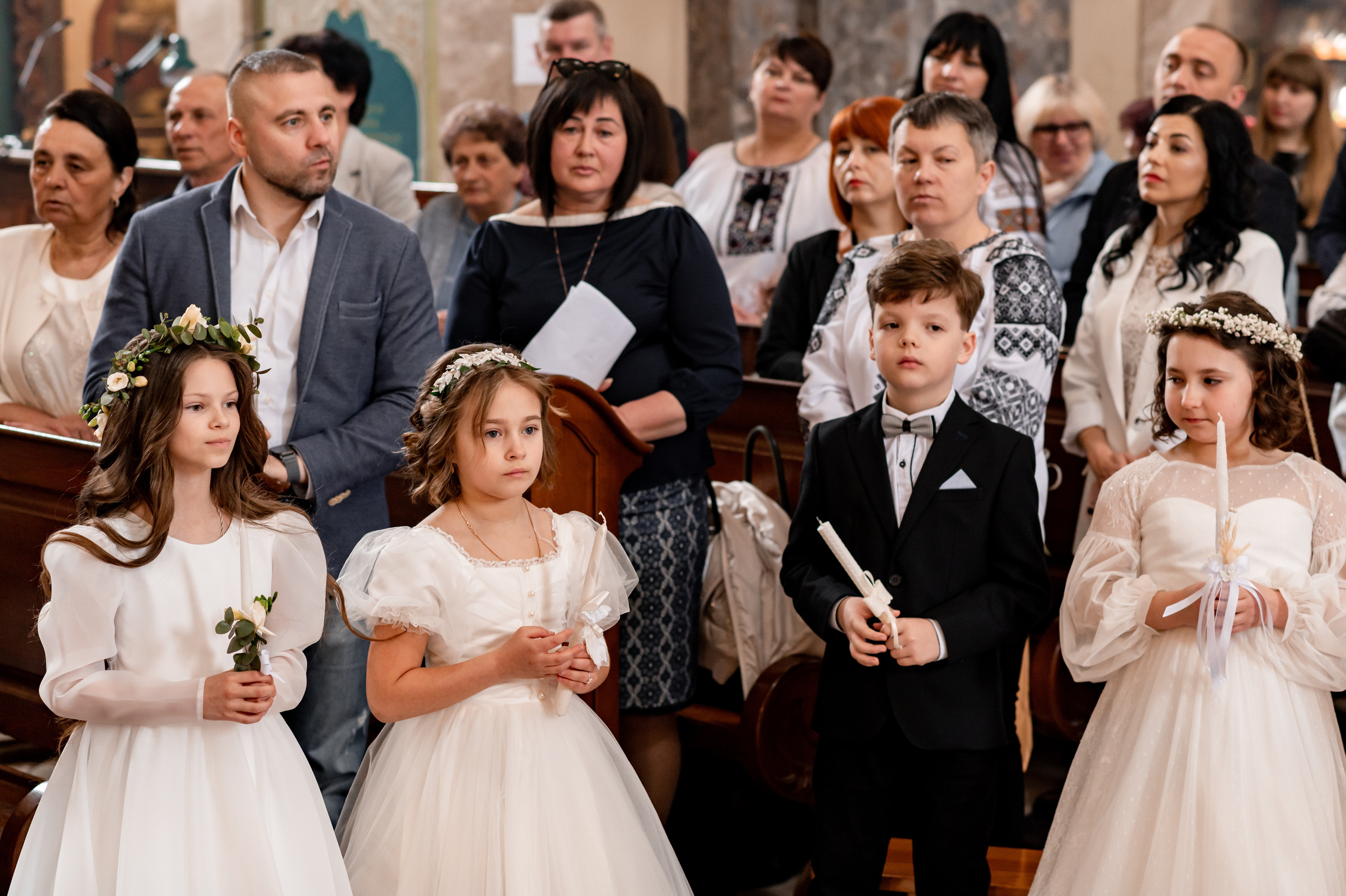 Фотосесія Першого Причастя Тернопіль, зйомка Причастя Тернопіль, Таїнство Першого Причастя Тернопіль, Катедра Причастя Тернопіль. Сімейний, дитячий та індивідуальний фотограф в м. Тернопіль, м. Львів