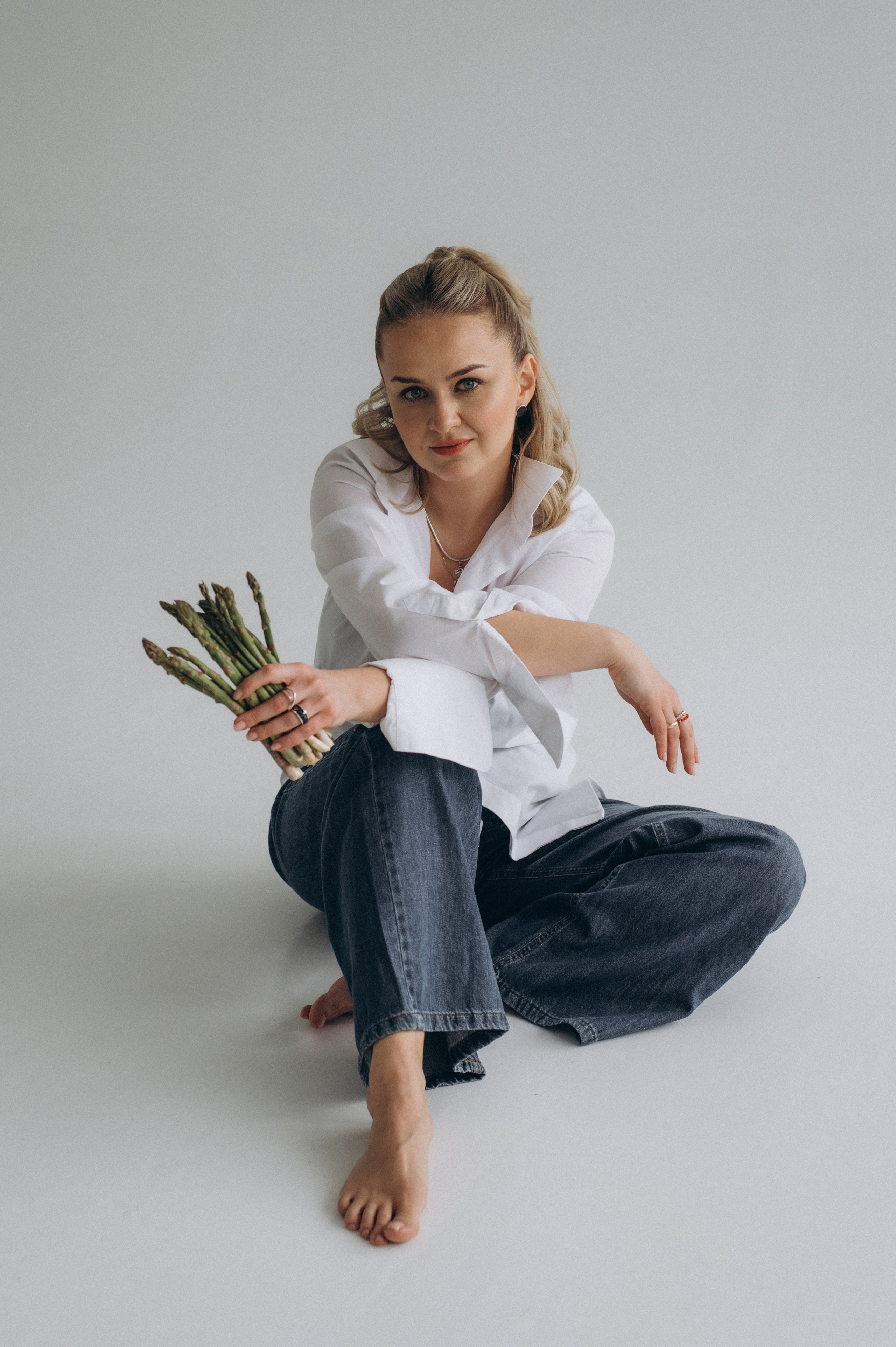 Індивідуальна фотосесія Тернопіль, портретний фотограф Тернопіль, портретна фотосесія, фотосесія у студії, фотосесія лікаря ендокринолога. Сімейний, дитячий та індивідуальний фотограф в м. Тернопіль, м. Львів