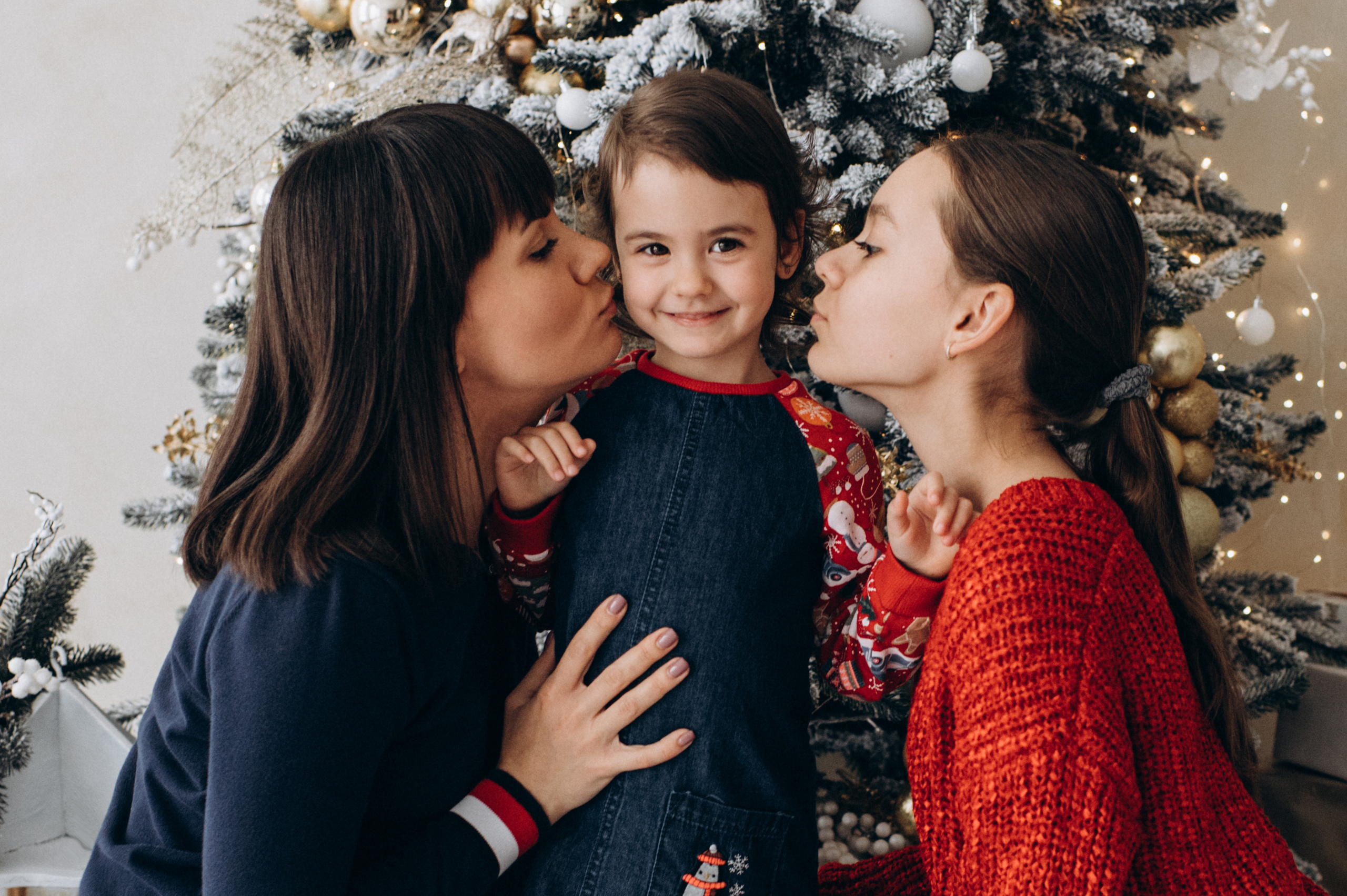 Новорічна сімейна фотосесія Сімейна фотосесія Тернопіль, сімейний фотограф Тернопіль, сімейний фотограф Львів, сімейна зйомка Тернопіль. Сімейний, дитячий та індивідуальний фотограф в м. Тернопіль, м. Львів