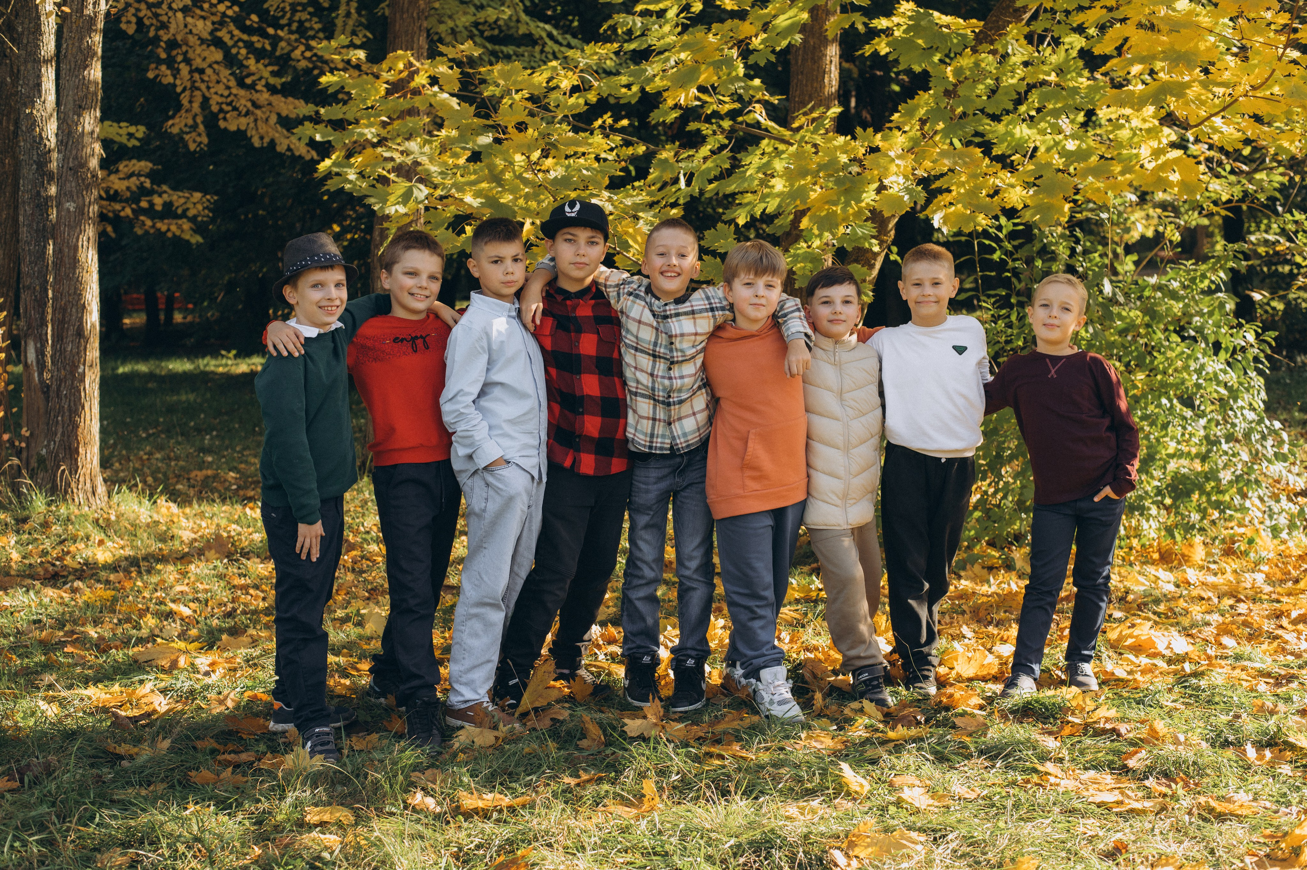 Шкільна фотосесія на віньєтки Тернопіль, шкільні альбоми, фотосесія випускників Тернопіль, випускний альбом, фотограф випускний Тернопіль. Сімейний, дитячий та індивідуальний фотограф в м. Тернопіль, м. Львів