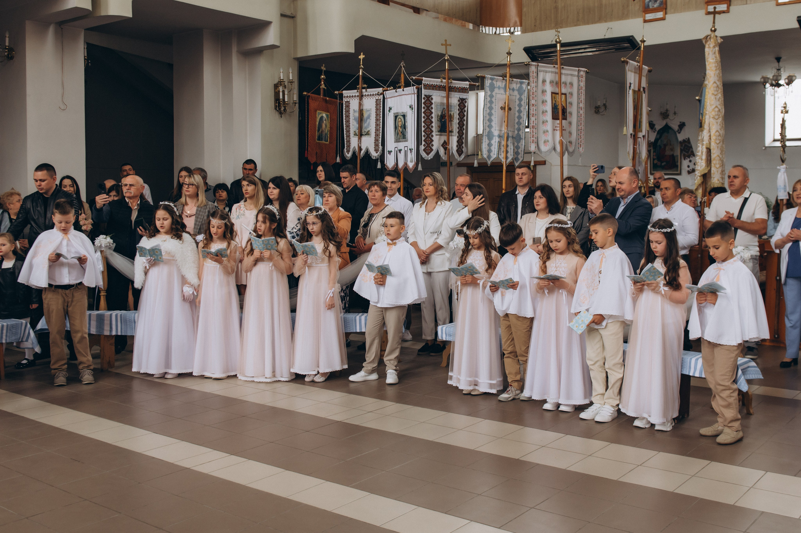 Фотосесія Причастя Тернопіль, зйомка Причастя, фотограф на Причастя Тернопіль, Причастя Львів, Причастя церква Михаїла Тернопіль. Сімейний, дитячий та індивідуальний фотограф в м. Тернопіль, м. Львів
