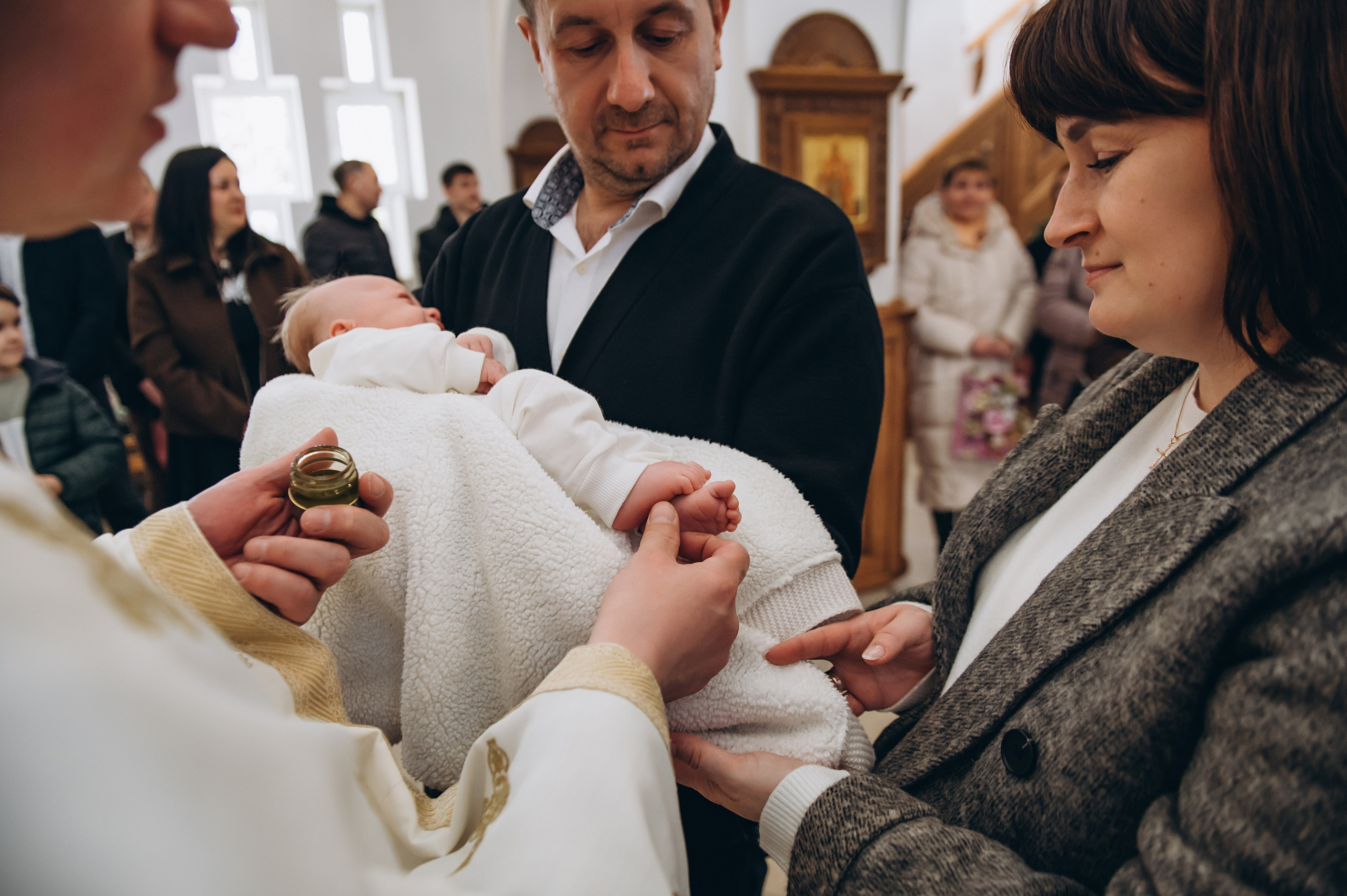 Фотосесія Хрещення Тернопіль, зйомка Хрестин Тернопіль, Храм Різдва Пресвятої Богородиці УГКЦ Тернопіль. Сімейний, дитячий та індивідуальний фотограф в м. Тернопіль, м. Львів