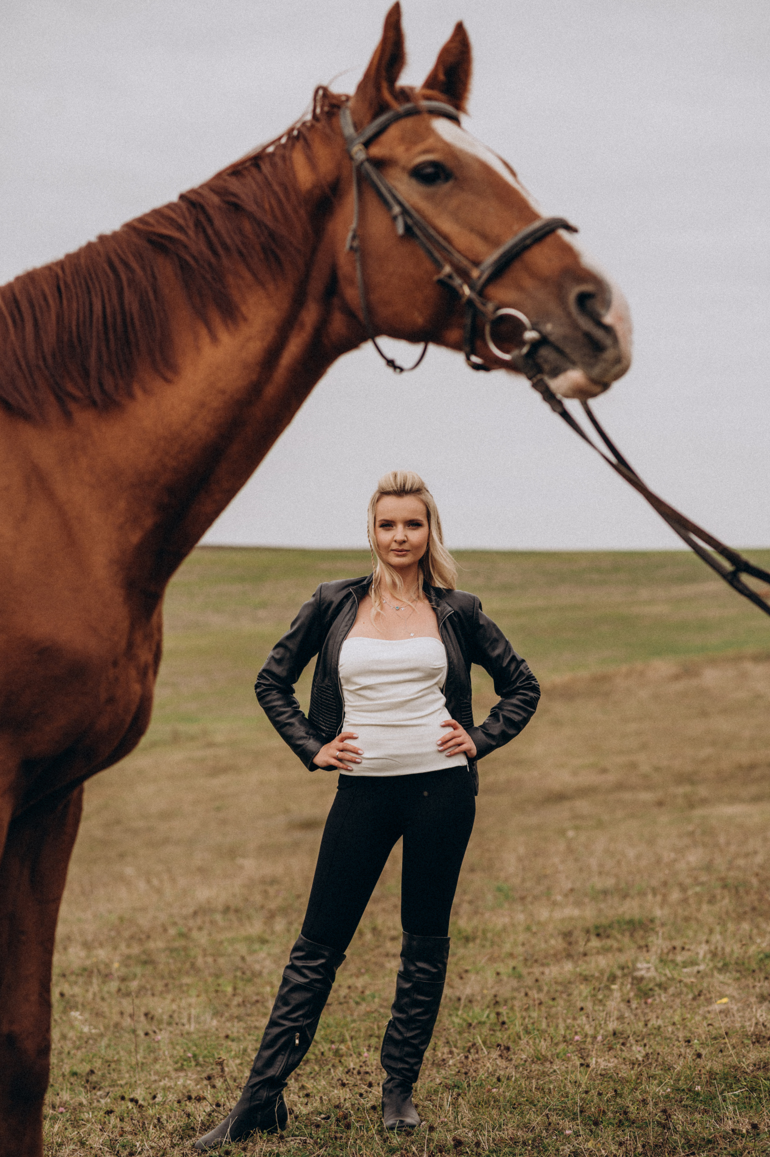 Фотосесія з кіньми Тернопіль, кінна зйомка, сімейна фотосесія на конях. Сімейний, дитячий та індивідуальний фотограф в м. Тернопіль, м. Львів