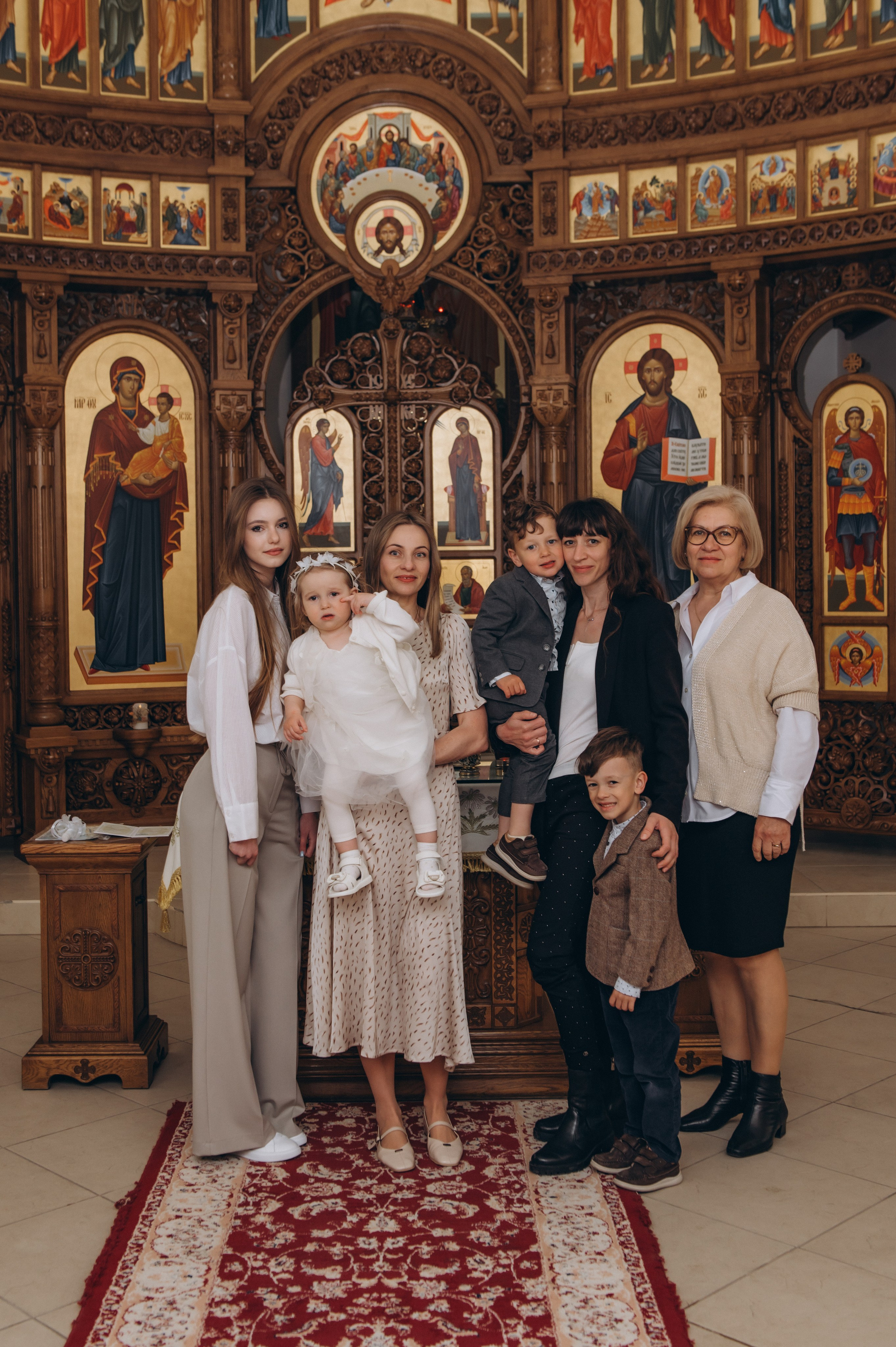 Фотосесія Хрещення Тернопіль, зйомка Хрестин Тернопіль, фотограф на хрестини Тернопіль, хрещення Львів. Сімейний, дитячий та індивідуальний фотограф в м. Тернопіль, м. Львів