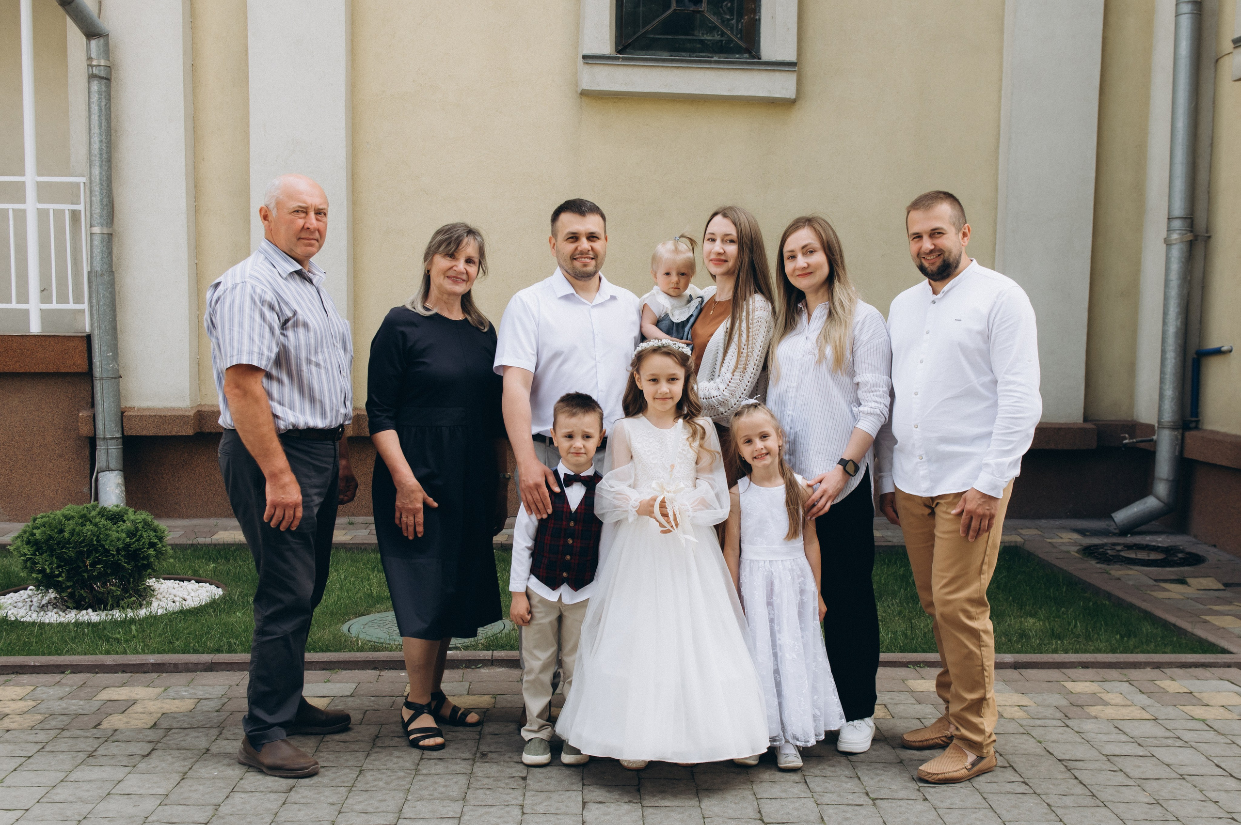 Фотосесія Першого Причастя Тернопіль, зйомка Першого Причастя Тернопіль, Церква Успіння Пресвятої Богородиці Причастя Тернопіль. Сімейний, дитячий та індивідуальний фотограф в м. Тернопіль, м. Львів