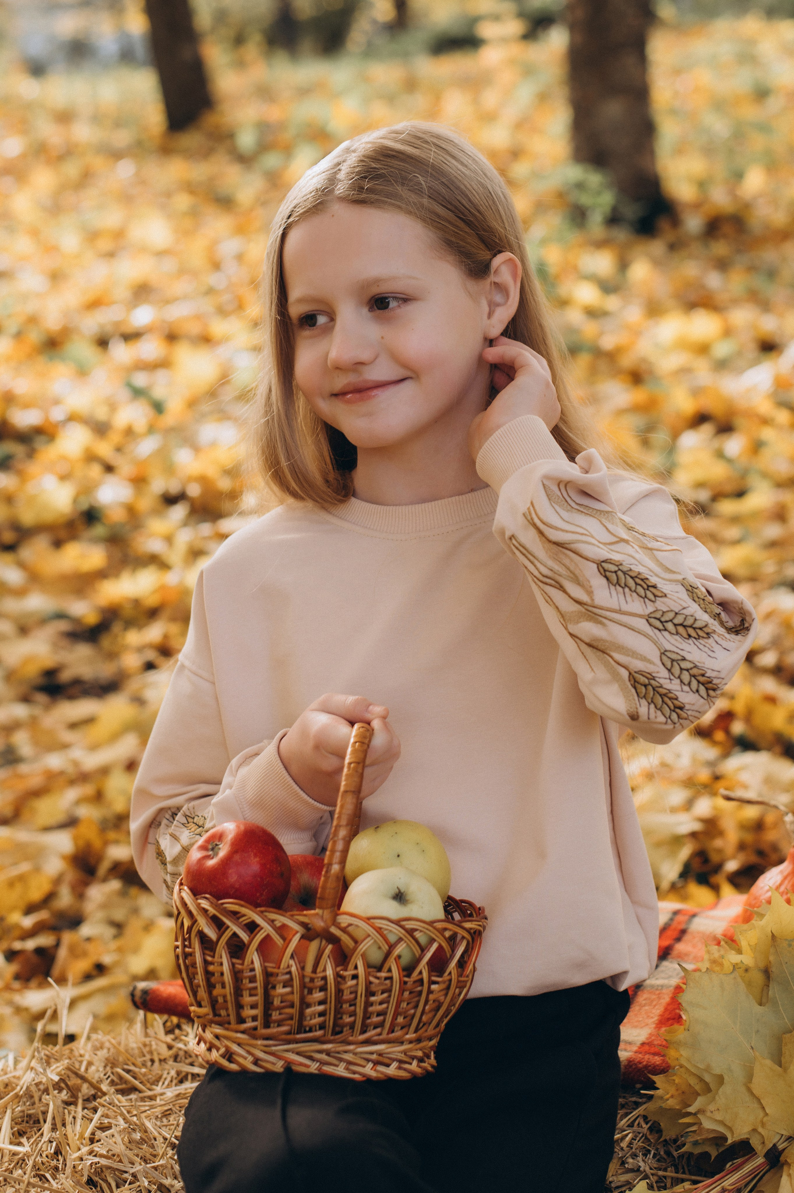 Осіння фотосесія 4 класу на віньєтки, випускні фотоальбоми Тернопіль, фотосесія випускників Тернопіль, шкільний випускний альбом Тернопіль. Сімейний, дитячий та індивідуальний фотограф в м. Тернопіль, м. Львів