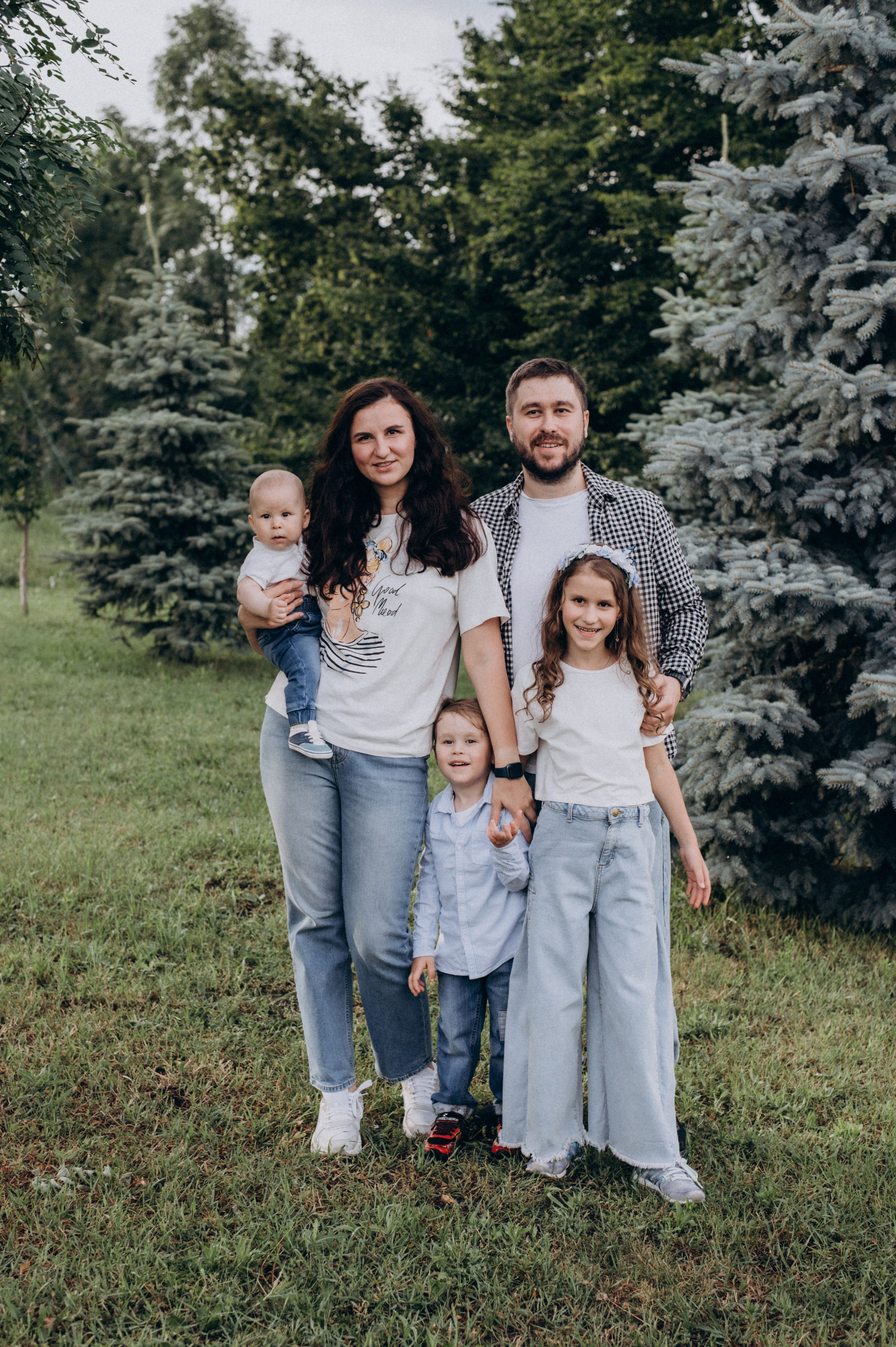 Сімейна фотосесія Тернопіль, сімейний фотограф Тернопіль, зйомка великої сімї. Сімейний, дитячий та індивідуальний фотограф в м. Тернопіль, м. Львів