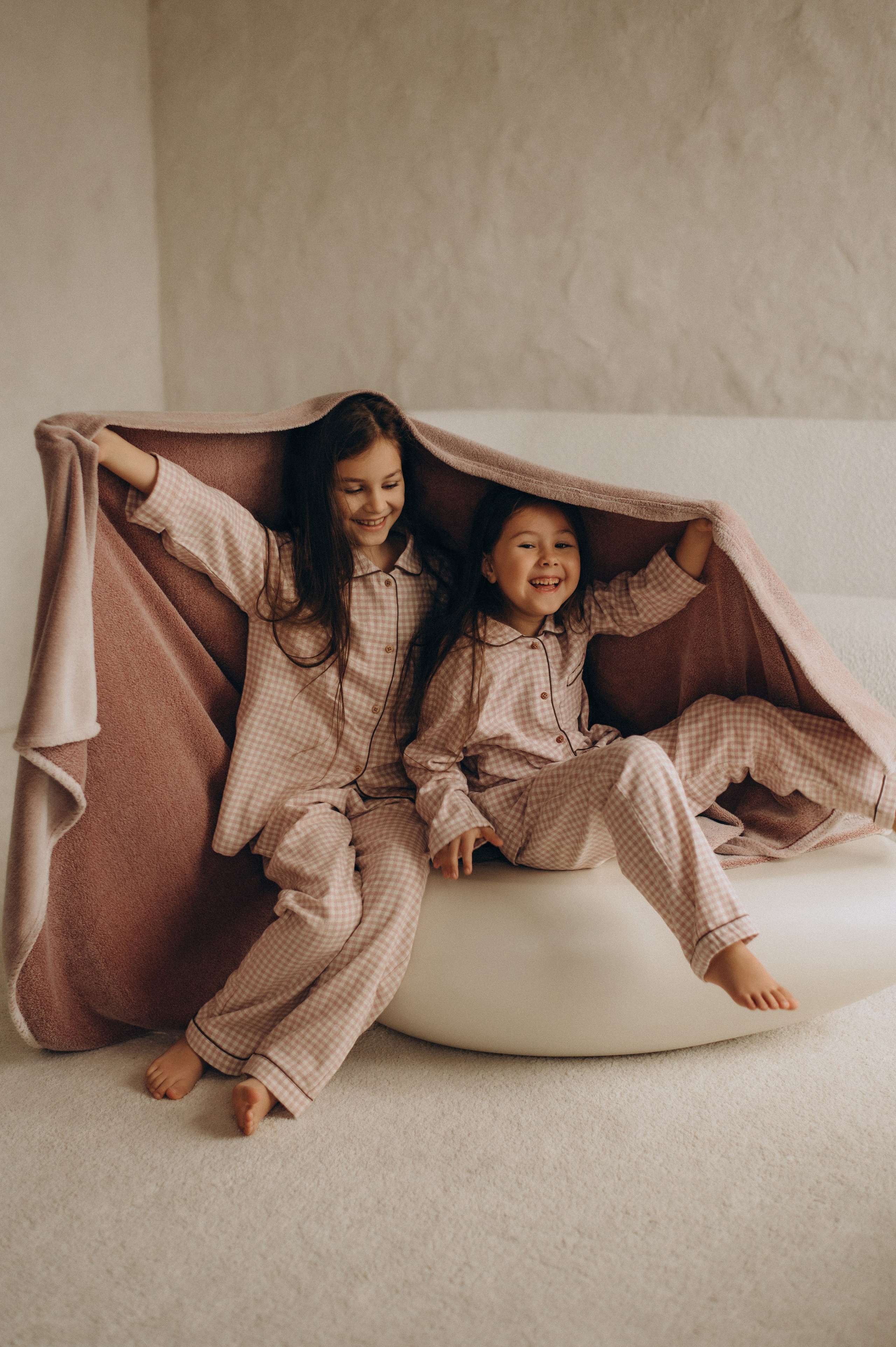 Фотосесія сестричок Тернопіль, зйомка сестрички, сімейний фотограф Тернопіль, портретний фотограф Тернопіль, фотосесія дітей. Сімейний, дитячий та індивідуальний фотограф в м. Тернопіль, м. Львів